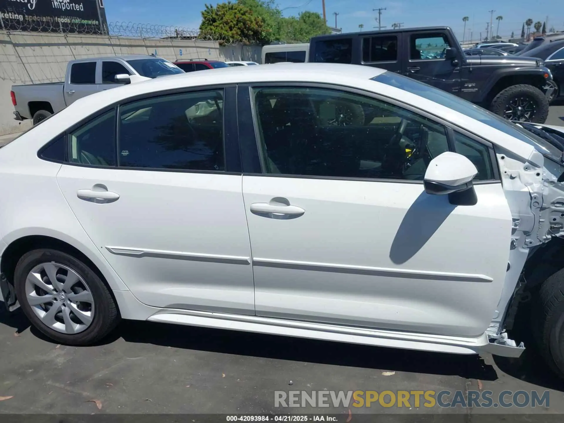 14 Photograph of a damaged car JTDEPMAE5N3025596 TOYOTA COROLLA 2022
