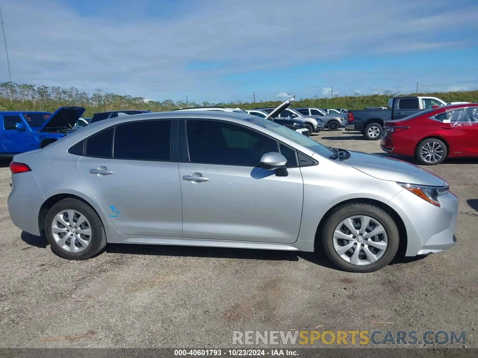 13 Photograph of a damaged car JTDEPMAE5N3027901 TOYOTA COROLLA 2022