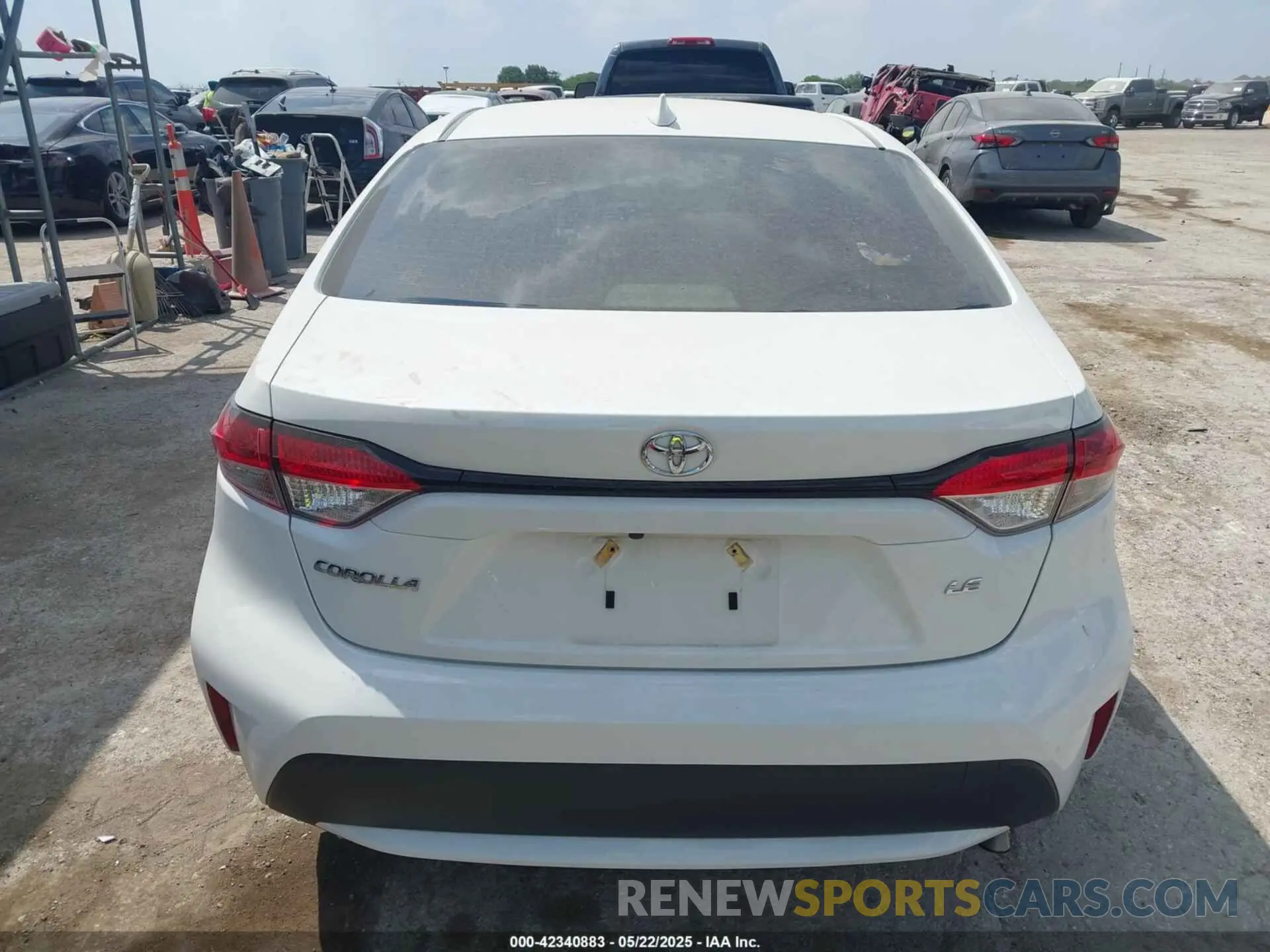 15 Photograph of a damaged car JTDEPMAE6N3016440 TOYOTA COROLLA 2022