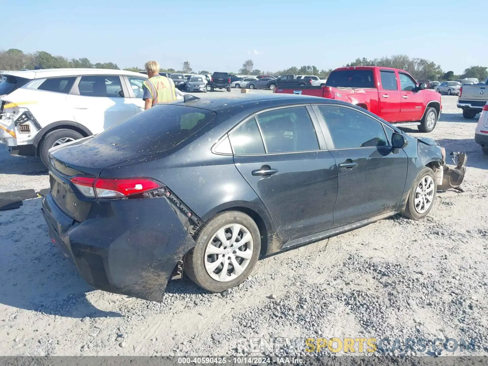 4 Photograph of a damaged car JTDEPMAE6NJ225690 TOYOTA COROLLA 2022