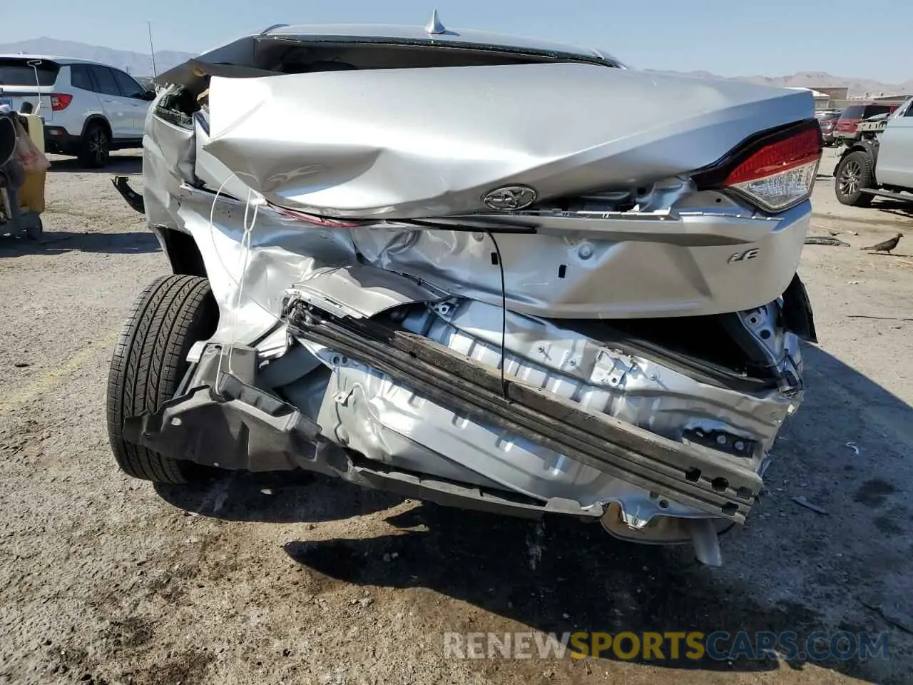 6 Photograph of a damaged car JTDEPMAE7N3028564 TOYOTA COROLLA 2022