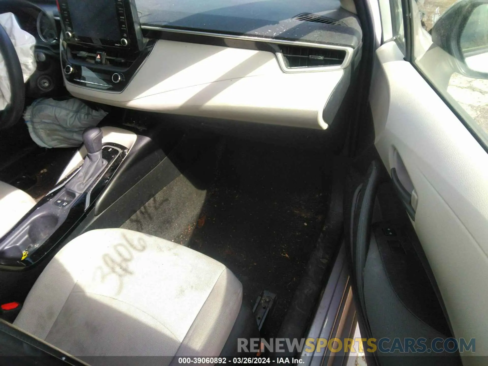 5 Photograph of a damaged car JTDEPMAE7NJ202600 TOYOTA COROLLA 2022