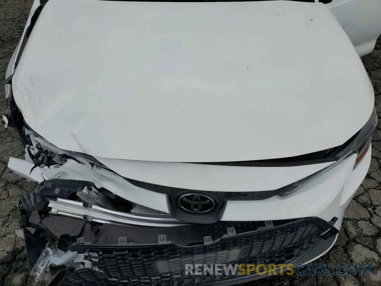 11 Photograph of a damaged car JTDEPMAE8N3001101 TOYOTA COROLLA 2022