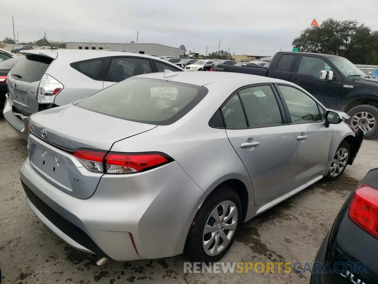 4 Photograph of a damaged car JTDEPMAE8N3023213 TOYOTA COROLLA 2022