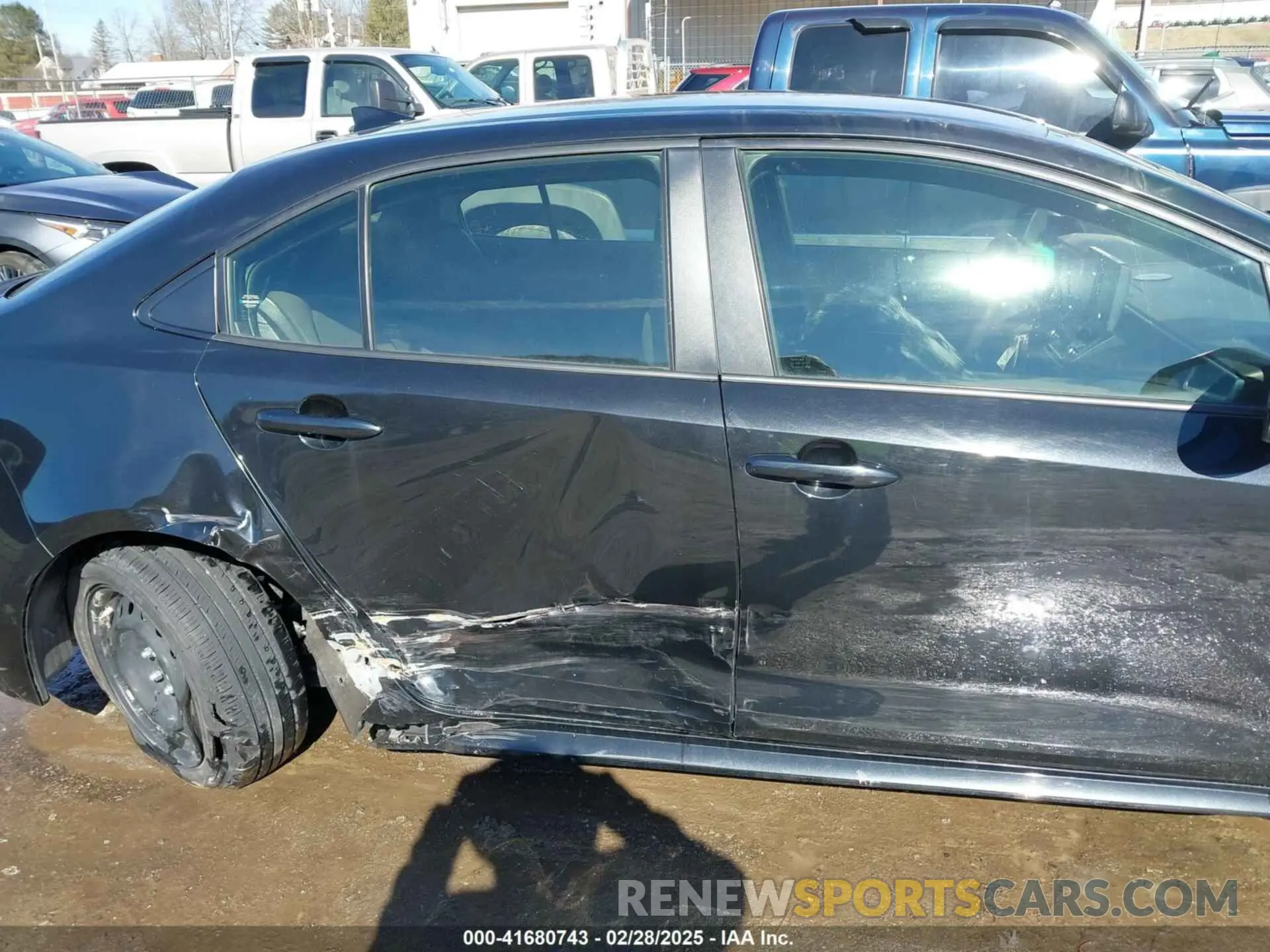 6 Photograph of a damaged car JTDEPMAE8NJ224766 TOYOTA COROLLA 2022