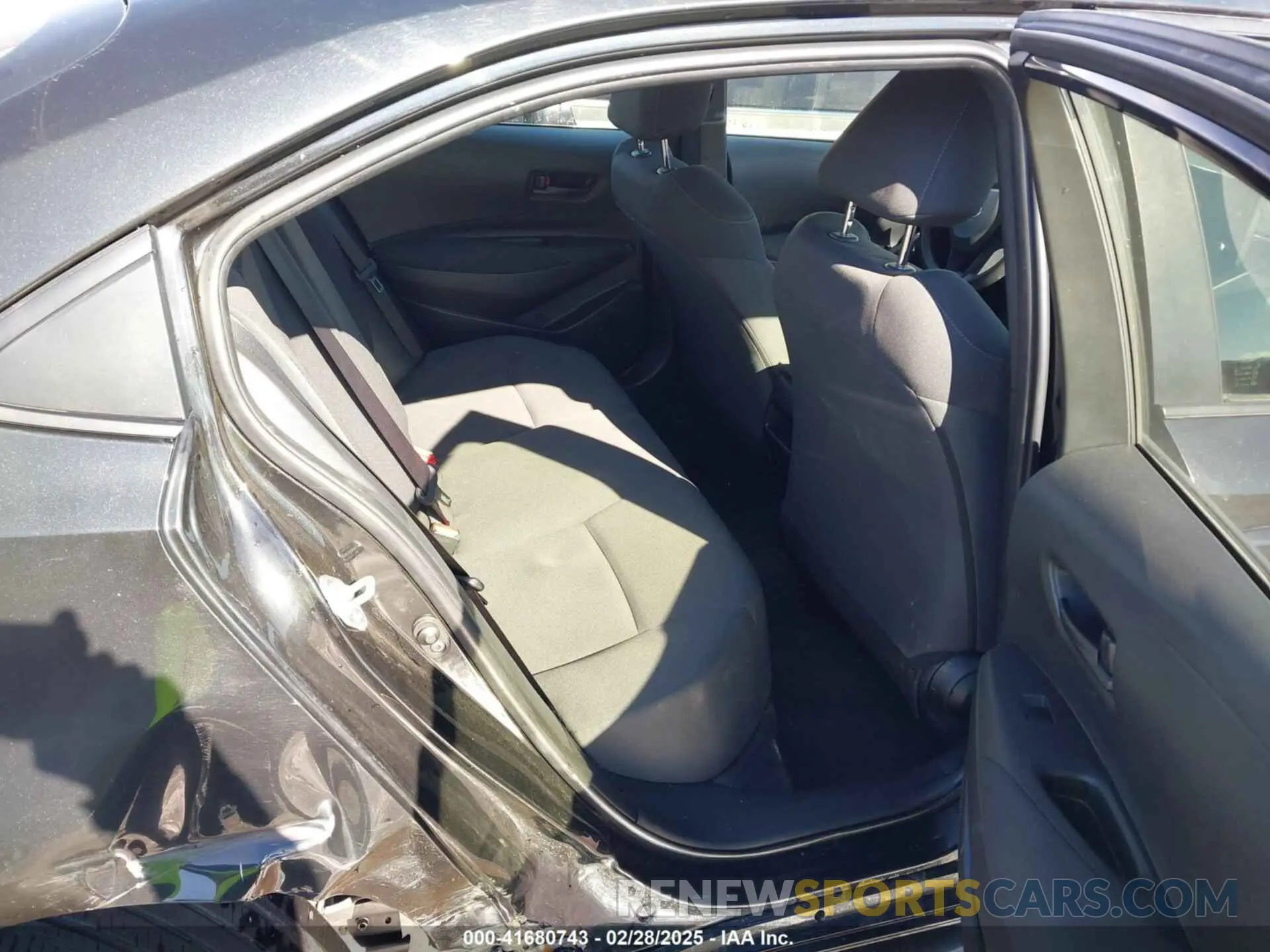 8 Photograph of a damaged car JTDEPMAE8NJ224766 TOYOTA COROLLA 2022