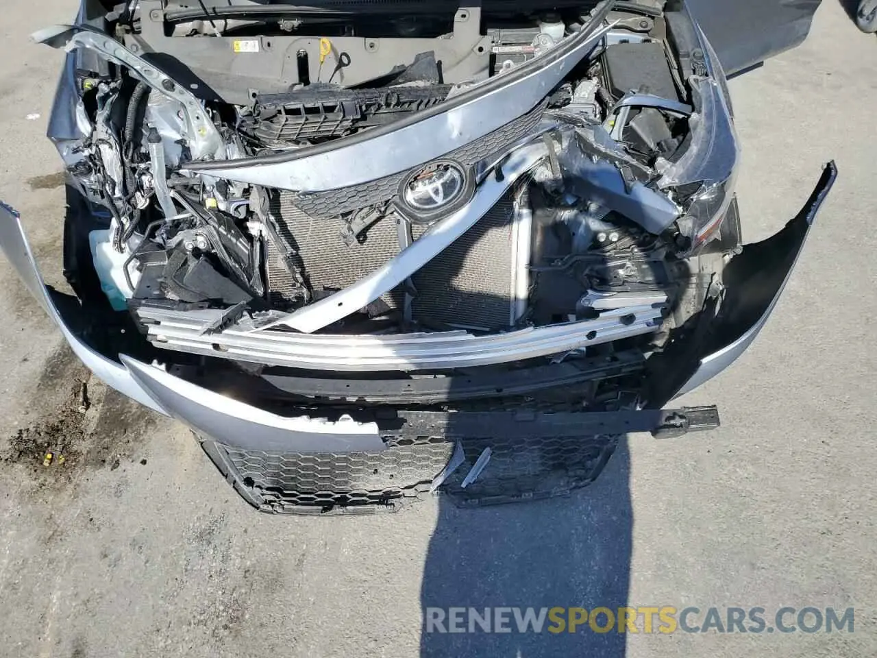 11 Photograph of a damaged car JTDEPMAE9N3008932 TOYOTA COROLLA 2022