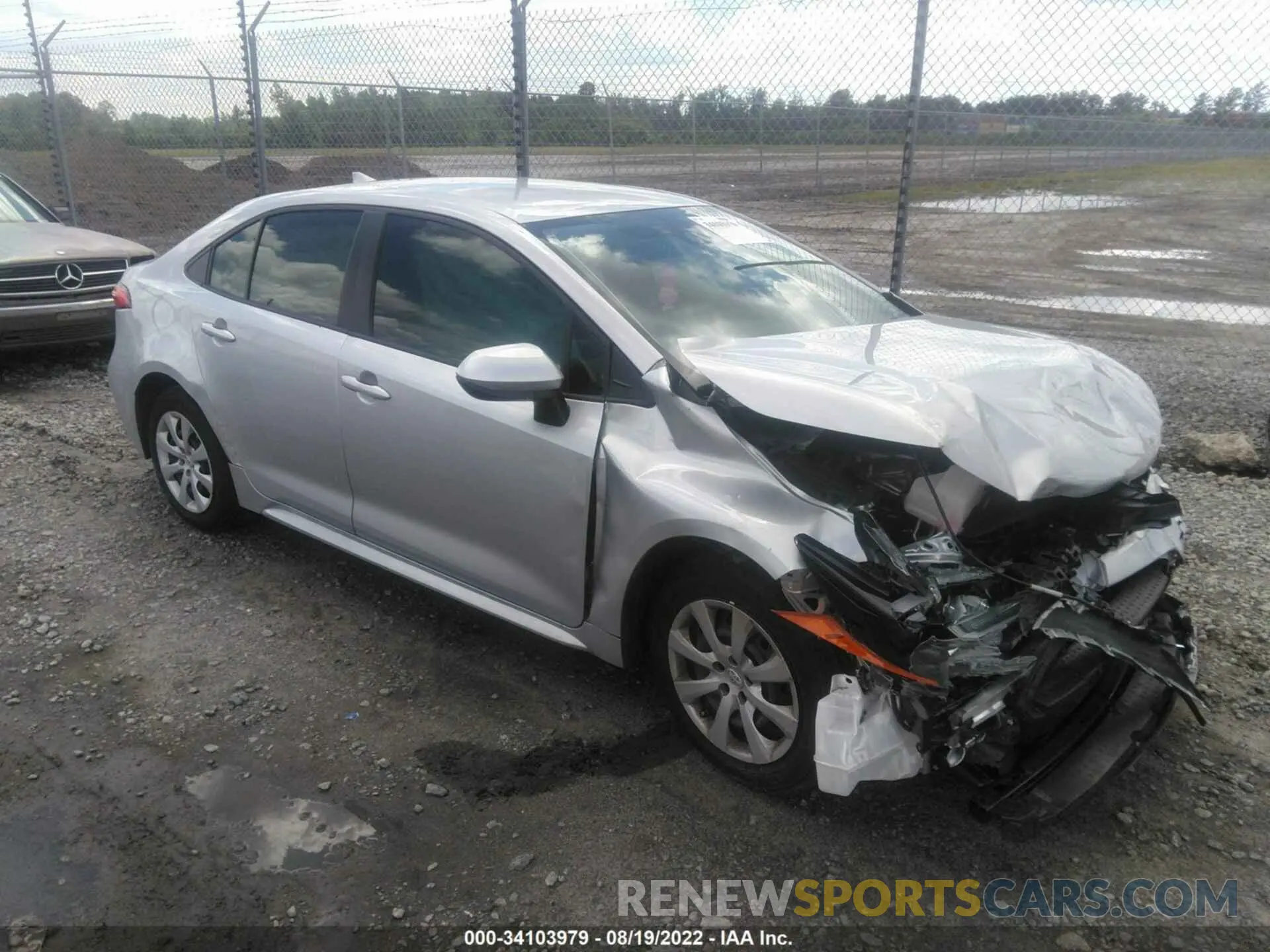 1 Photograph of a damaged car JTDEPMAE9N3021079 TOYOTA COROLLA 2022