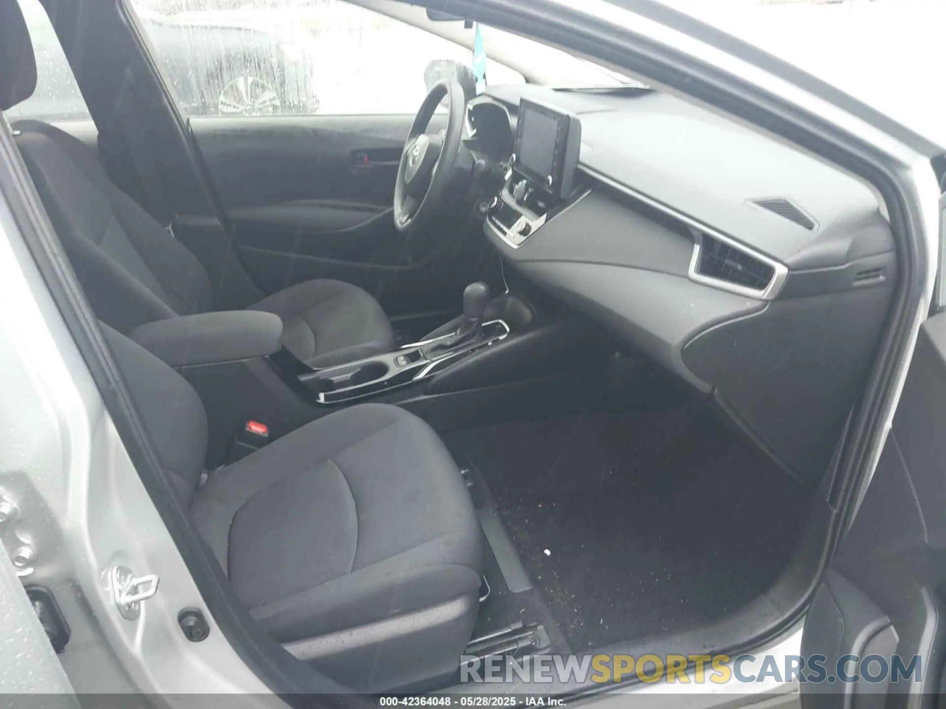 5 Photograph of a damaged car JTDEPMAE9N3025441 TOYOTA COROLLA 2022