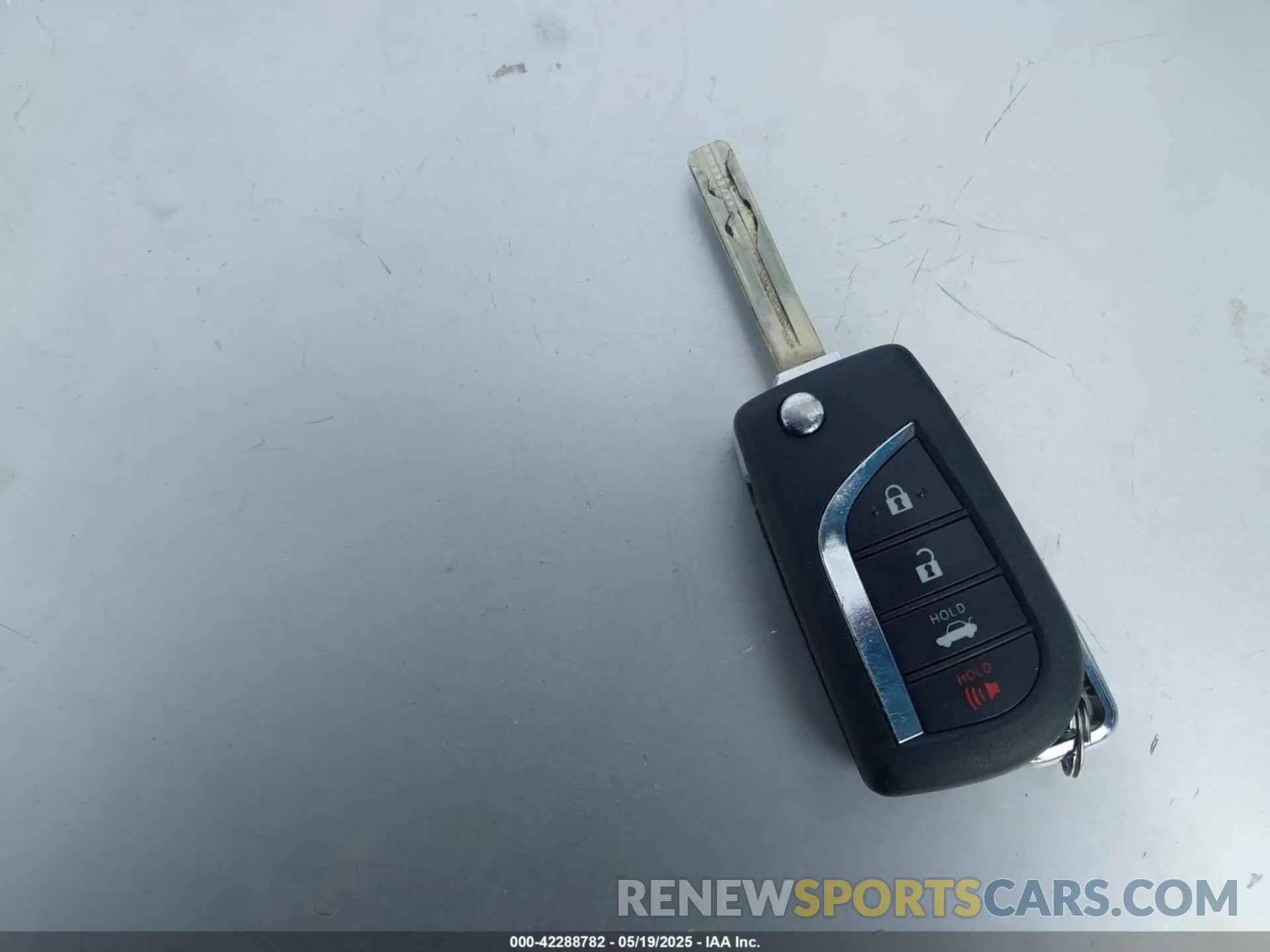11 Фотография поврежденного автомобиля JTDEPMAE9N3029067 TOYOTA COROLLA 2022