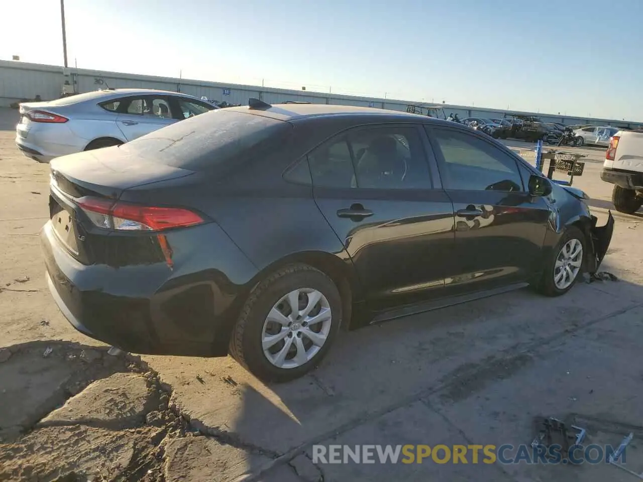3 Фотография поврежденного автомобиля JTDEPMAE9NJ204428 TOYOTA COROLLA 2022