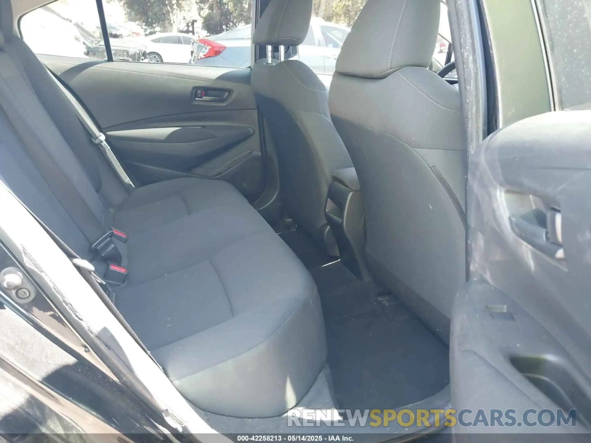 8 Photograph of a damaged car JTDEPMAE9NJ210035 TOYOTA COROLLA 2022