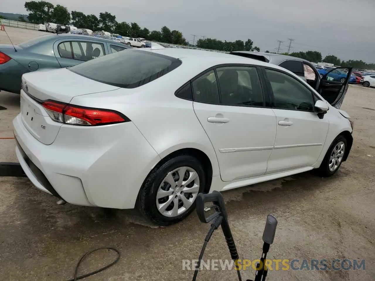 3 Фотография поврежденного автомобиля JTDEPMAEXN3025268 TOYOTA COROLLA 2022