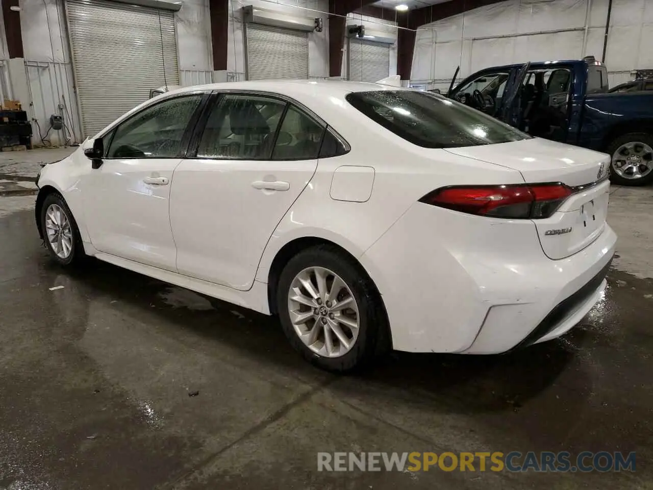2 Photograph of a damaged car JTDFPMAE1N3017662 TOYOTA COROLLA 2022