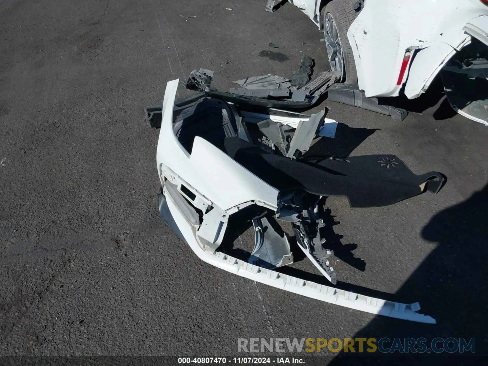 11 Photograph of a damaged car JTDM4MCE6NJ087294 TOYOTA COROLLA 2022