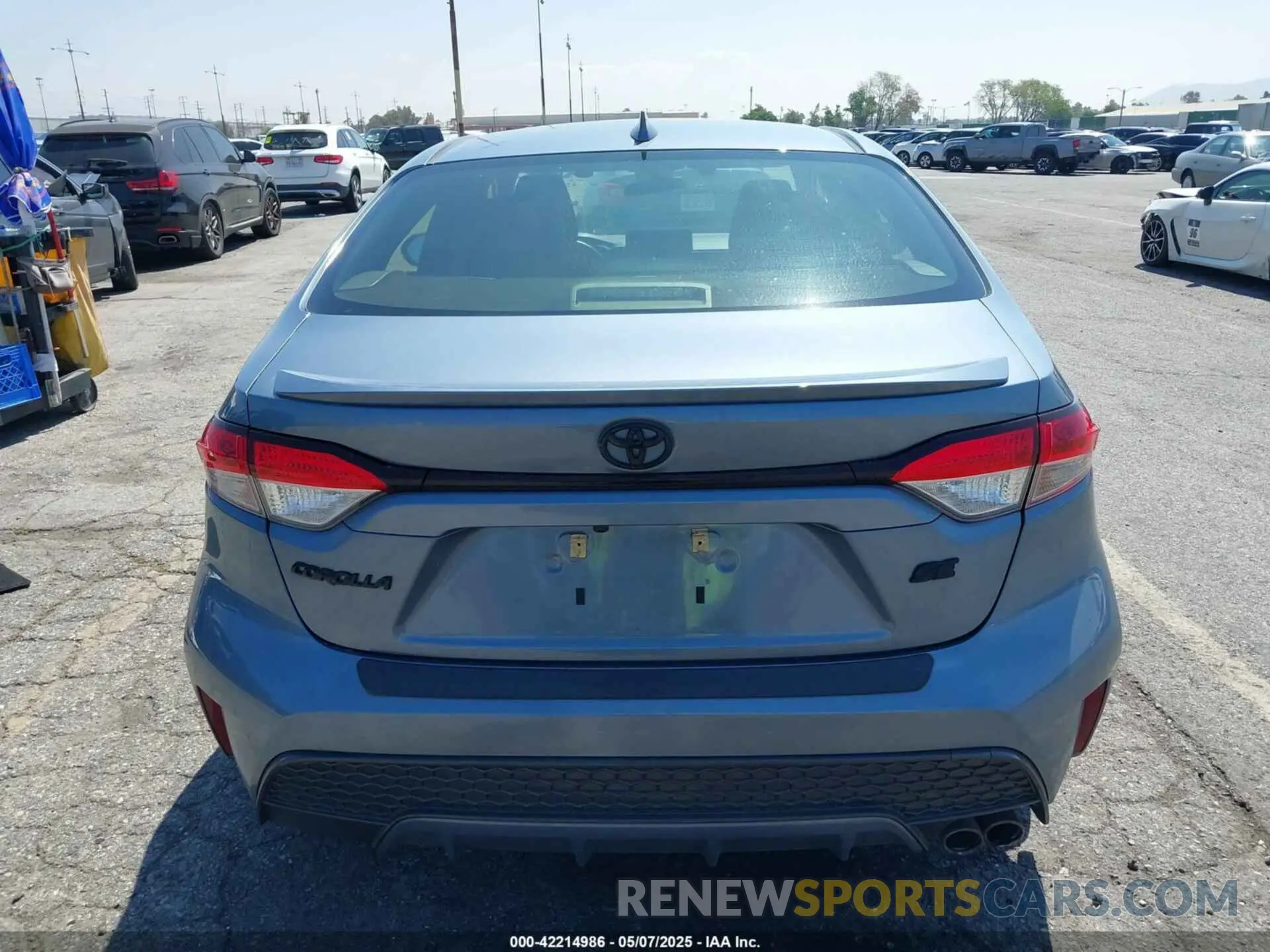 17 Photograph of a damaged car JTDP4MCE1NJ097972 TOYOTA COROLLA 2022