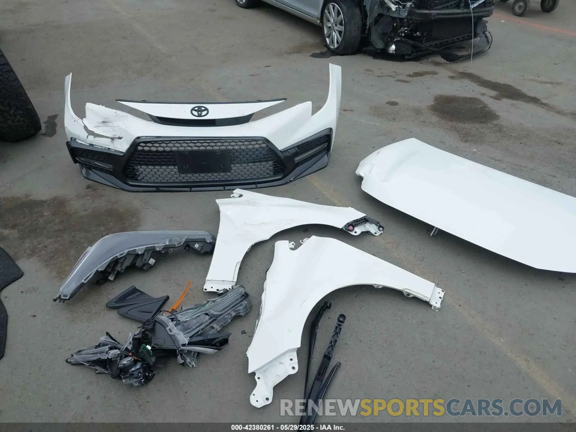 12 Photograph of a damaged car JTDP4MCE2N3503374 TOYOTA COROLLA 2022