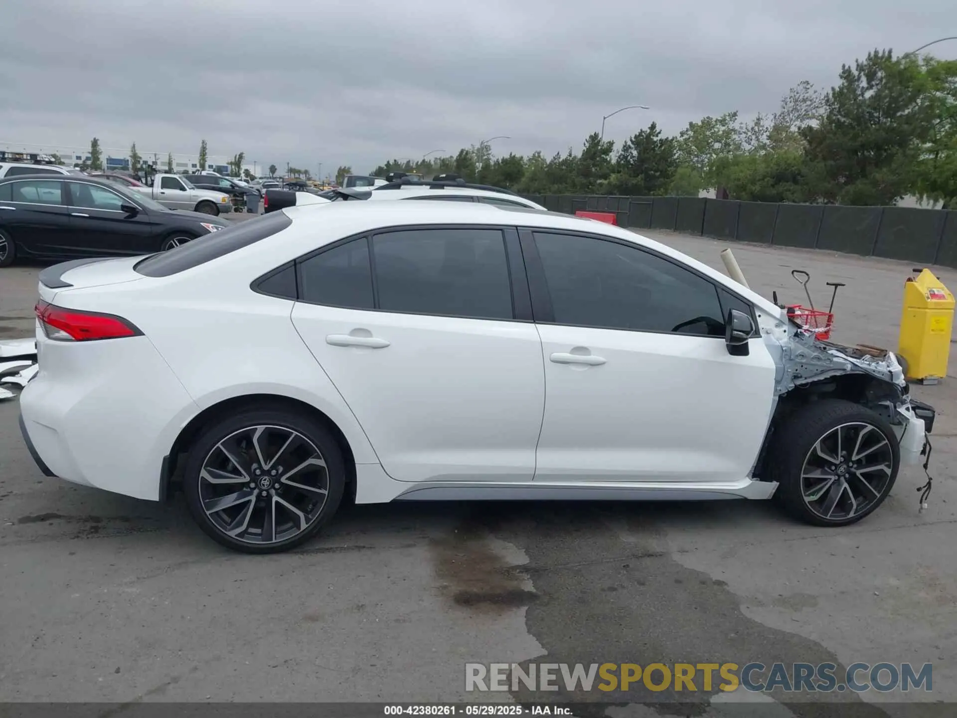 14 Photograph of a damaged car JTDP4MCE2N3503374 TOYOTA COROLLA 2022