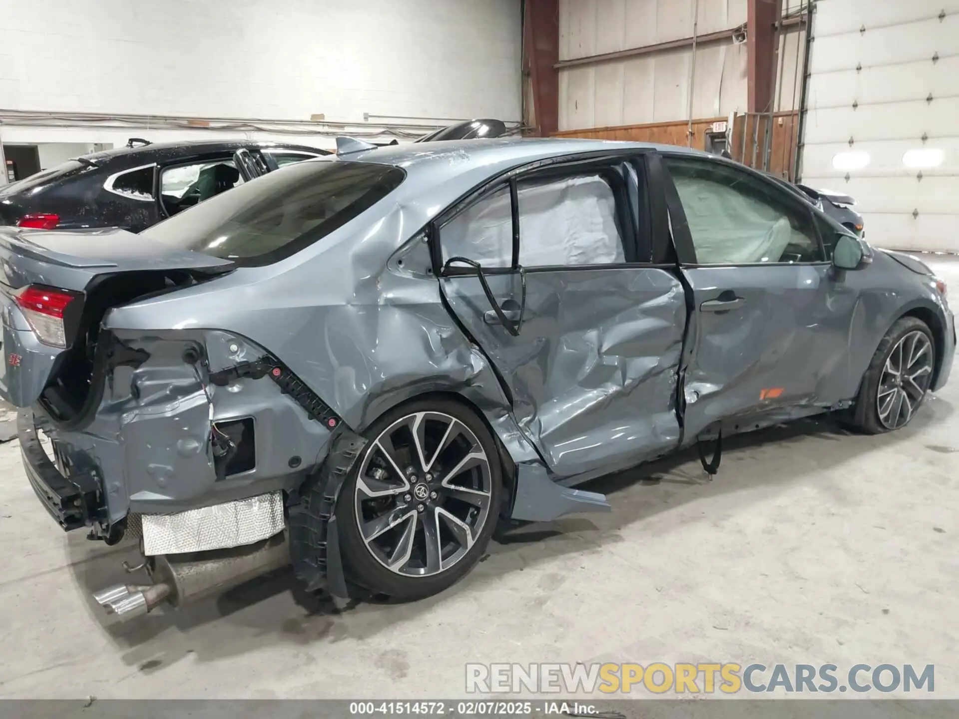 18 Photograph of a damaged car JTDS4MCE0NJ093325 TOYOTA COROLLA 2022