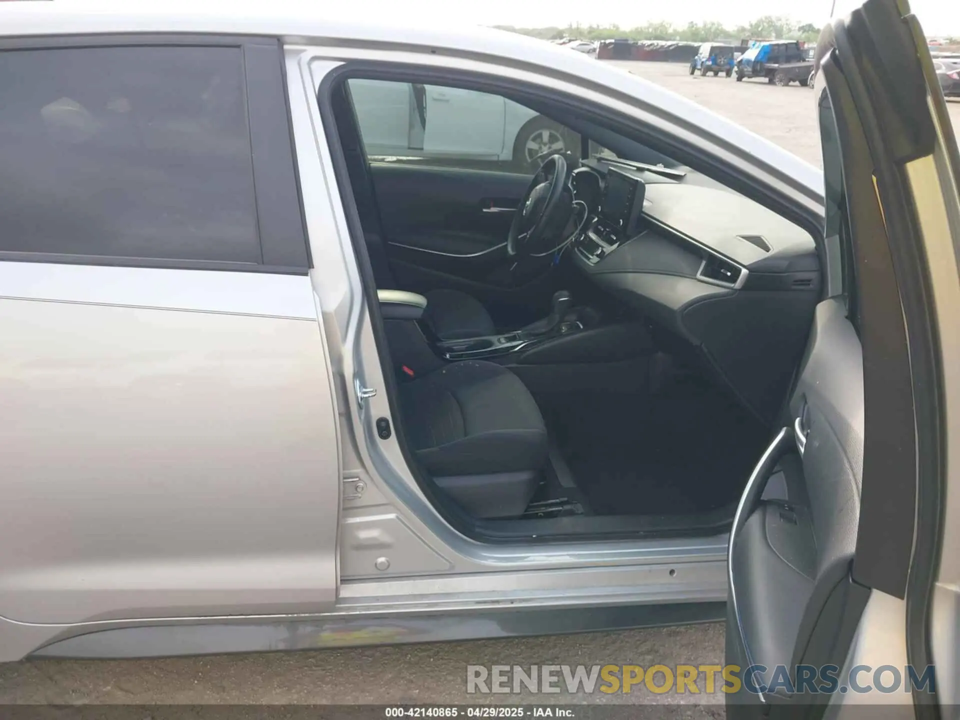 5 Photograph of a damaged car JTDS4MCE3N3504169 TOYOTA COROLLA 2022