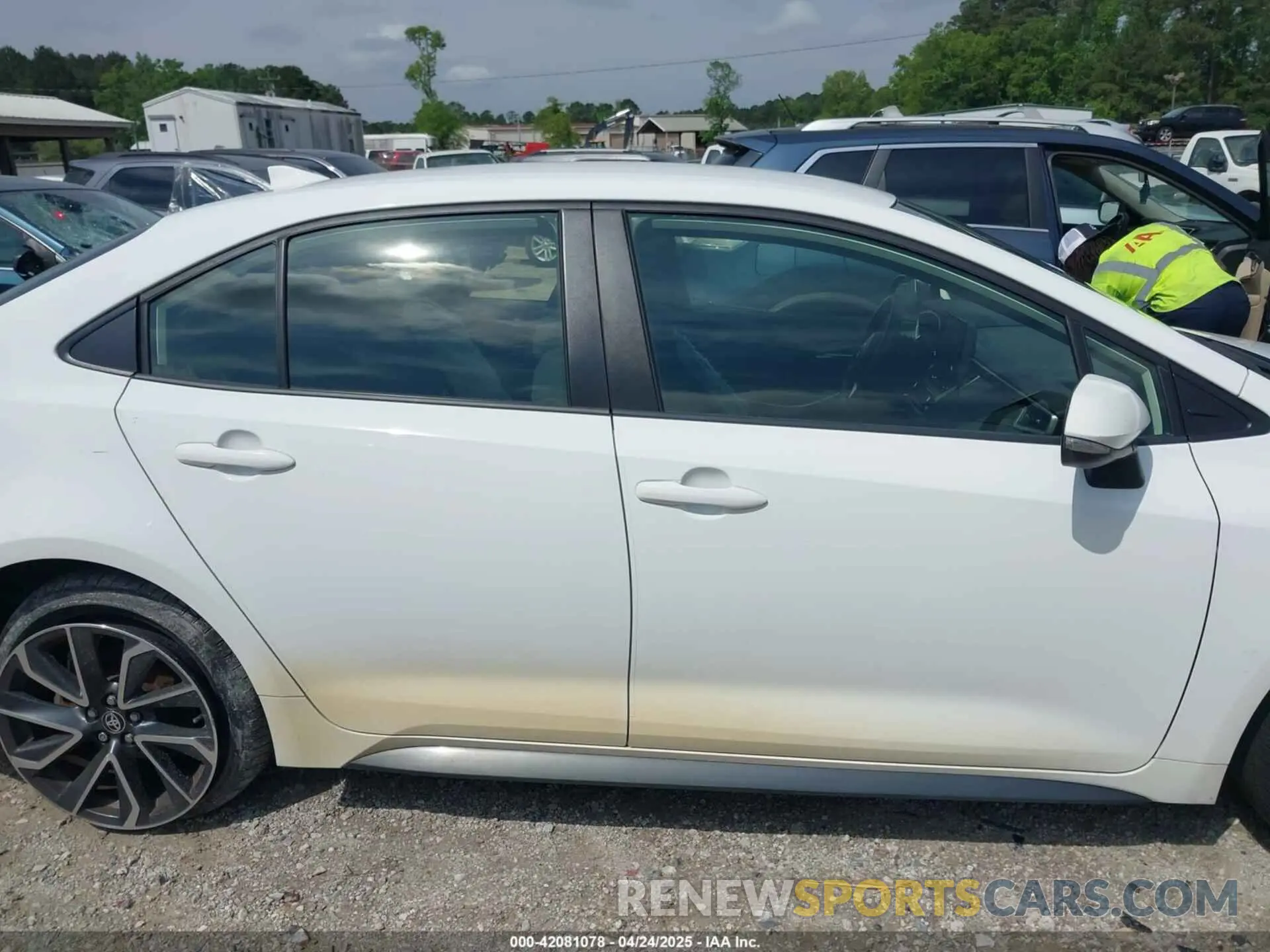 13 Photograph of a damaged car JTDS4MCE4N3508635 TOYOTA COROLLA 2022