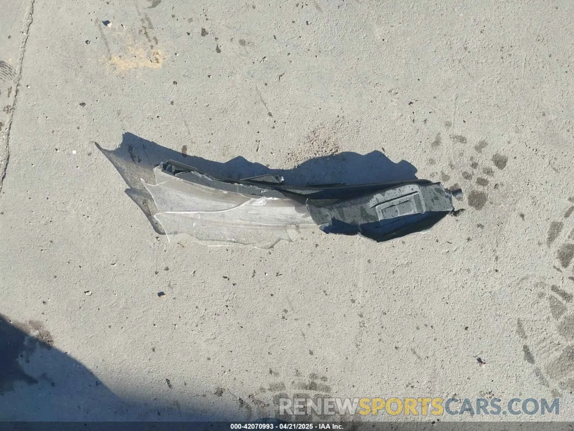 12 Photograph of a damaged car JTDS4MCE4NJ097748 TOYOTA COROLLA 2022