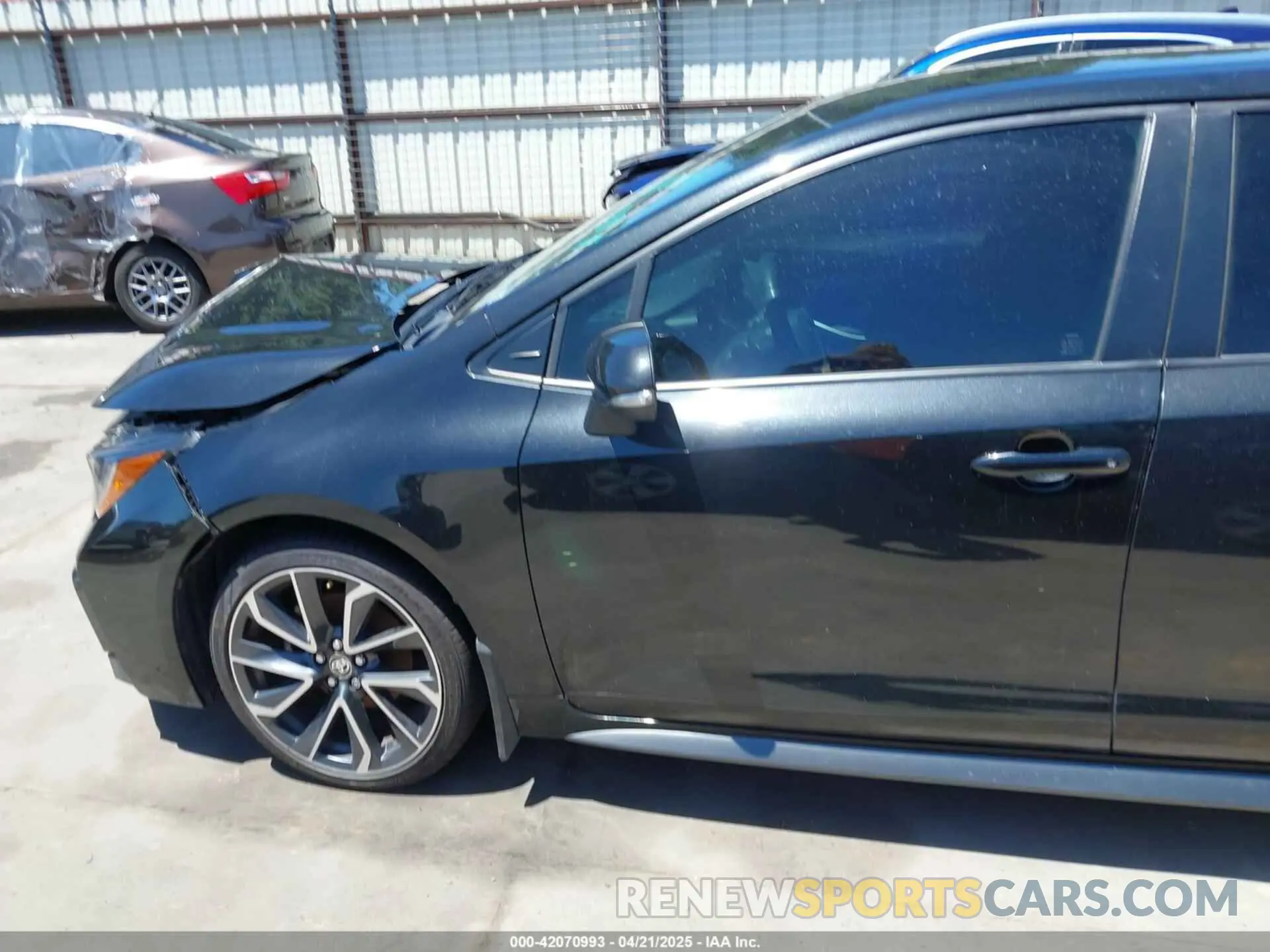 19 Photograph of a damaged car JTDS4MCE4NJ097748 TOYOTA COROLLA 2022