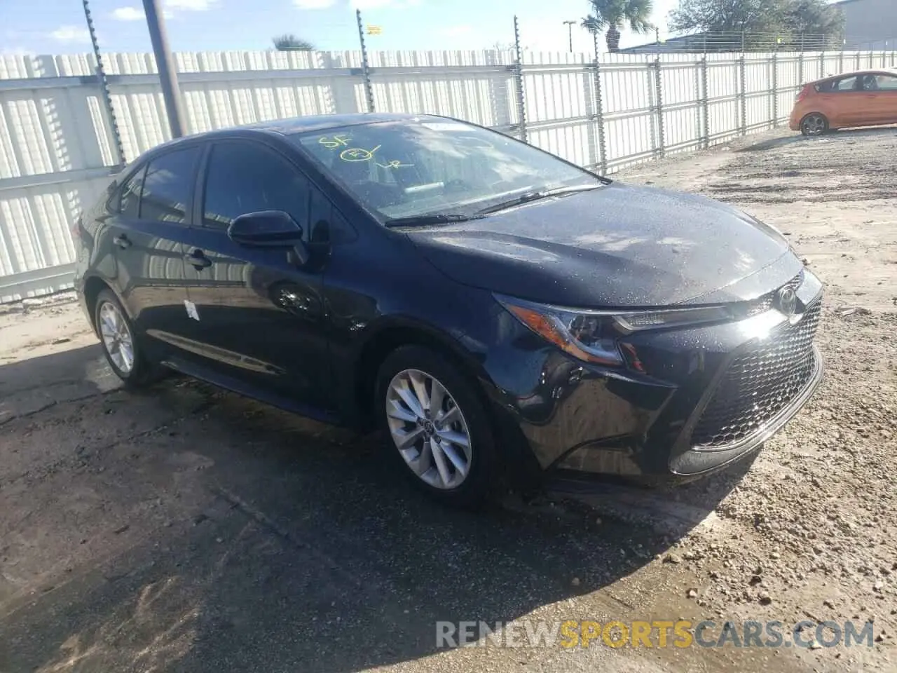 4 Photograph of a damaged car JTDVPMAE1NJ226102 TOYOTA COROLLA 2022