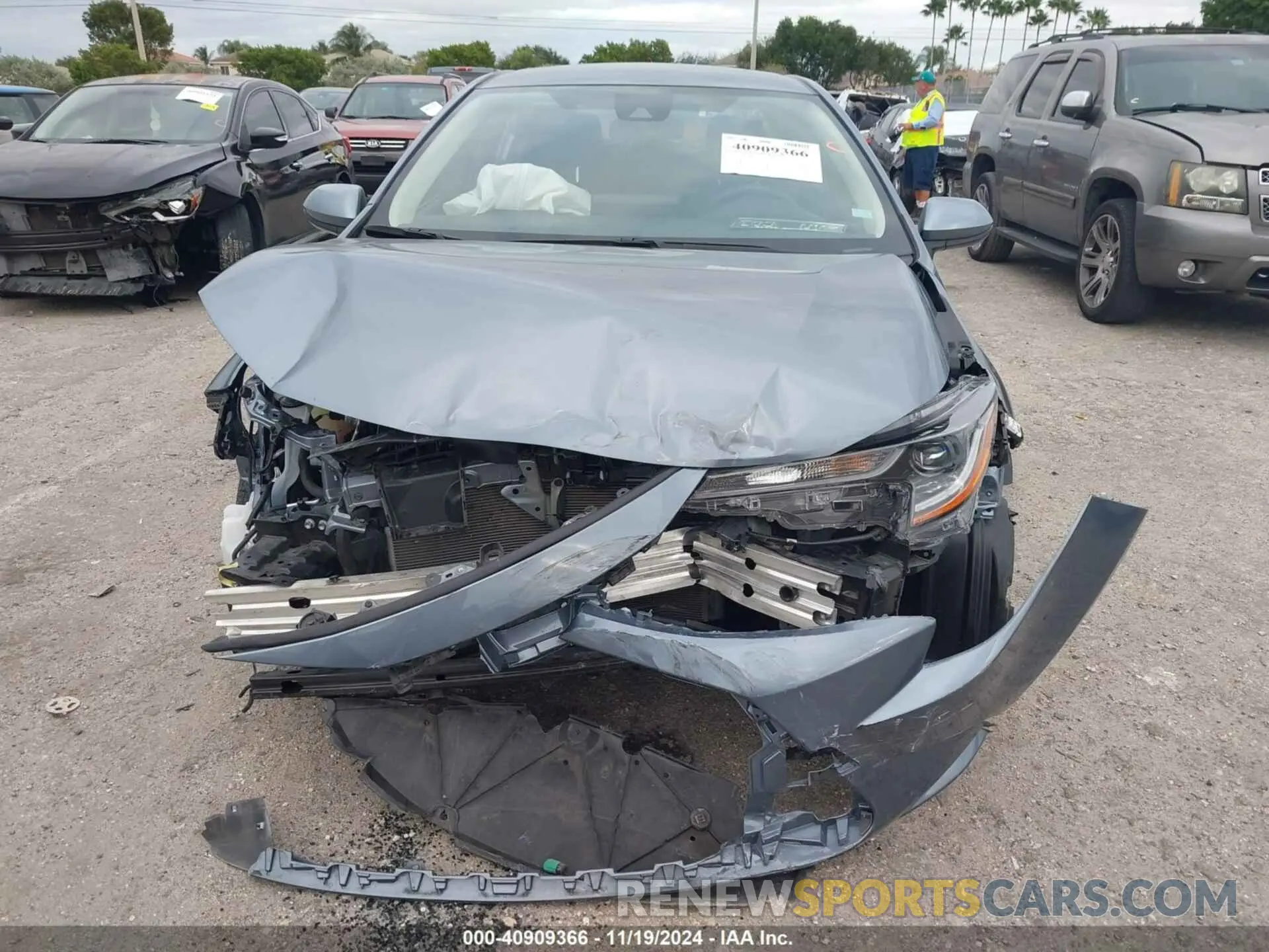 13 Фотография поврежденного автомобиля JTDVPMAE6NJ222000 TOYOTA COROLLA 2022