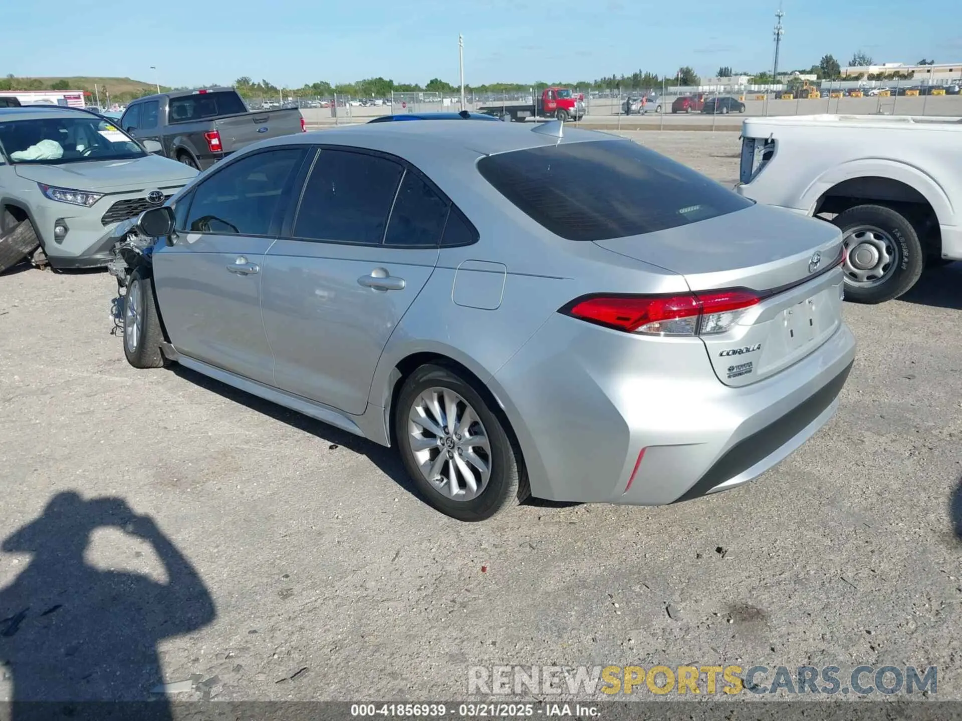 3 Photograph of a damaged car JTDVPMAE7N3016592 TOYOTA COROLLA 2022