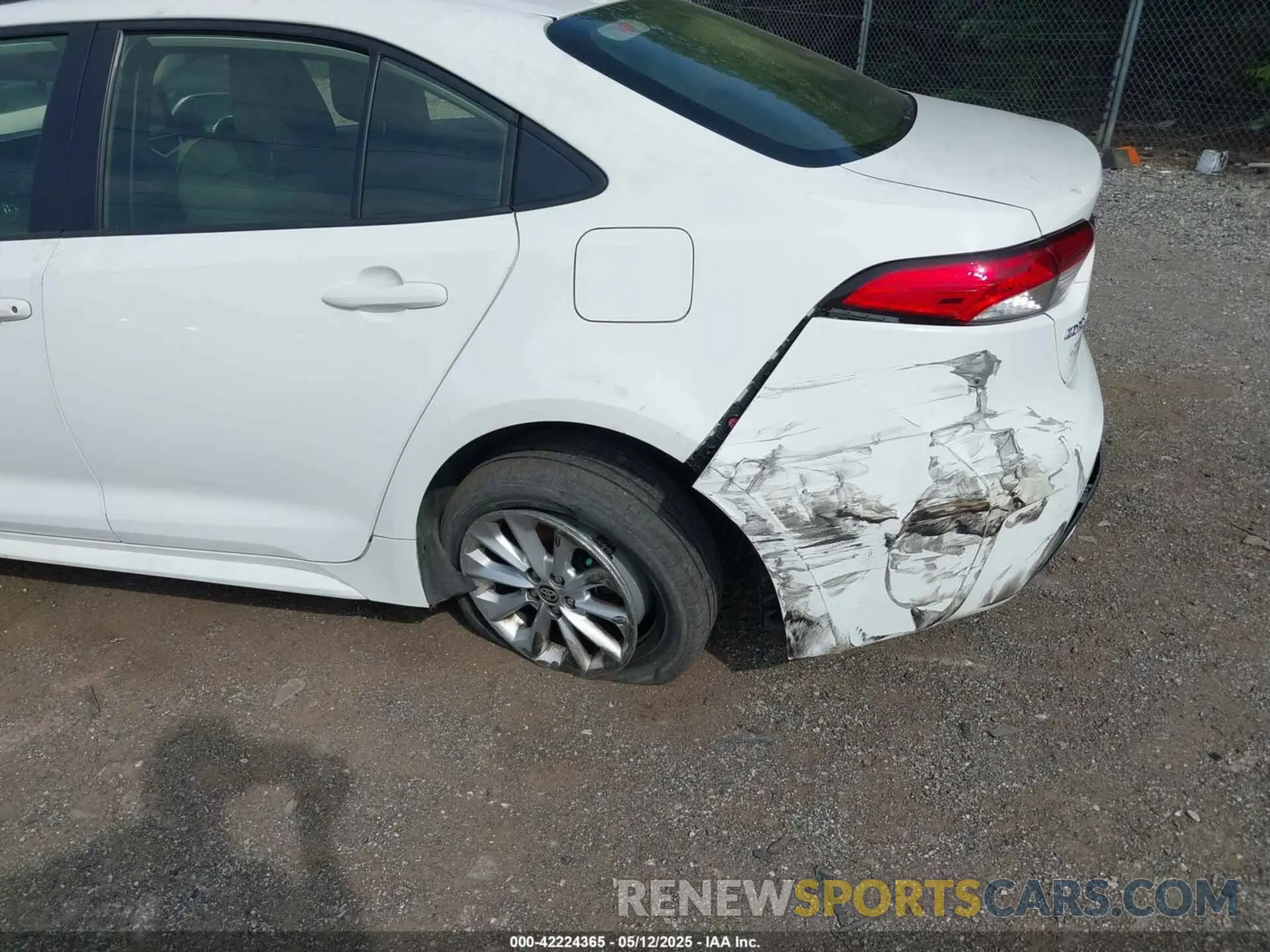 6 Photograph of a damaged car JTDVPMAE9N3030350 TOYOTA COROLLA 2022