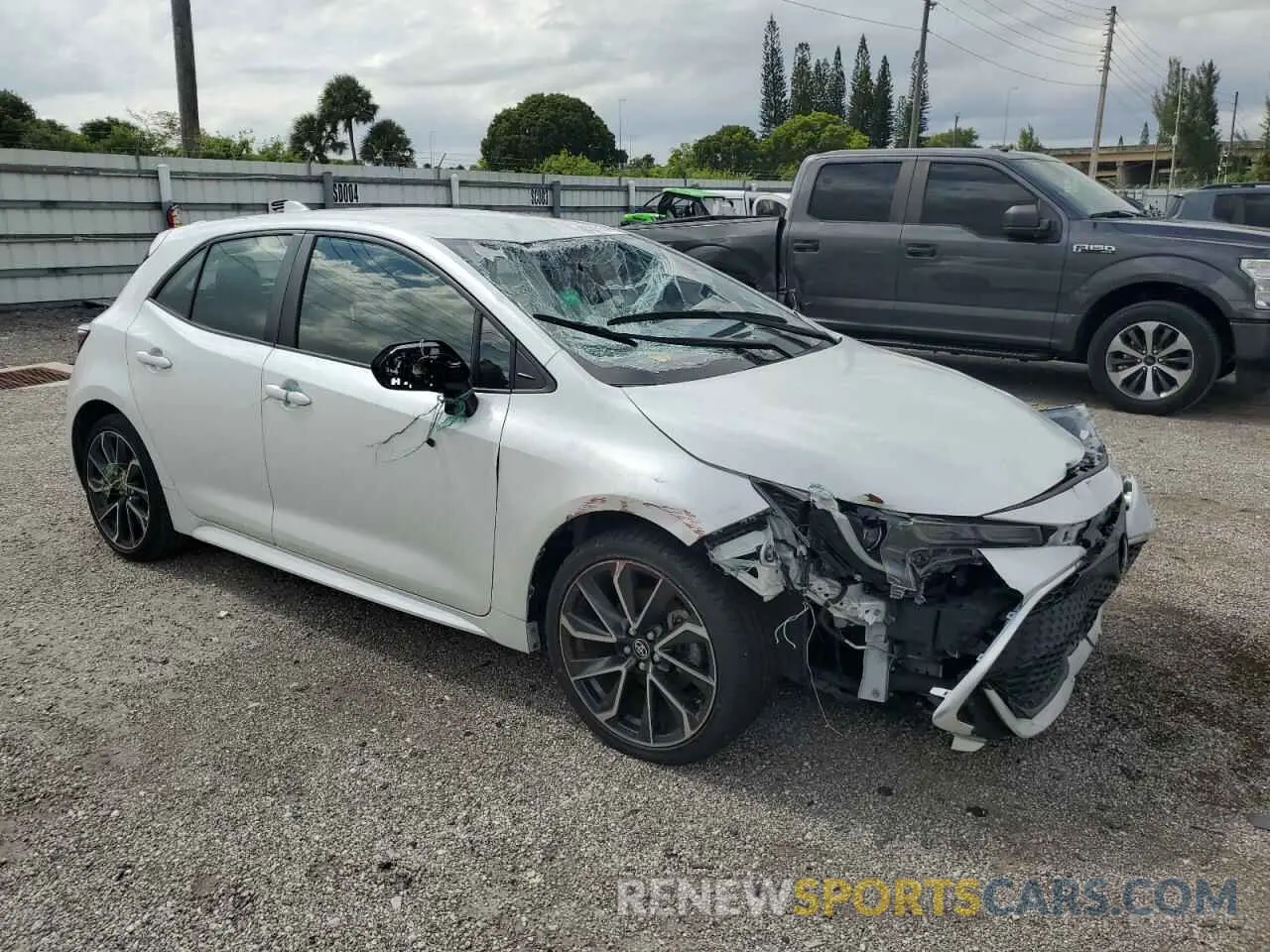 4 Photograph of a damaged car JTNC4MBE1N3174369 TOYOTA COROLLA 2022