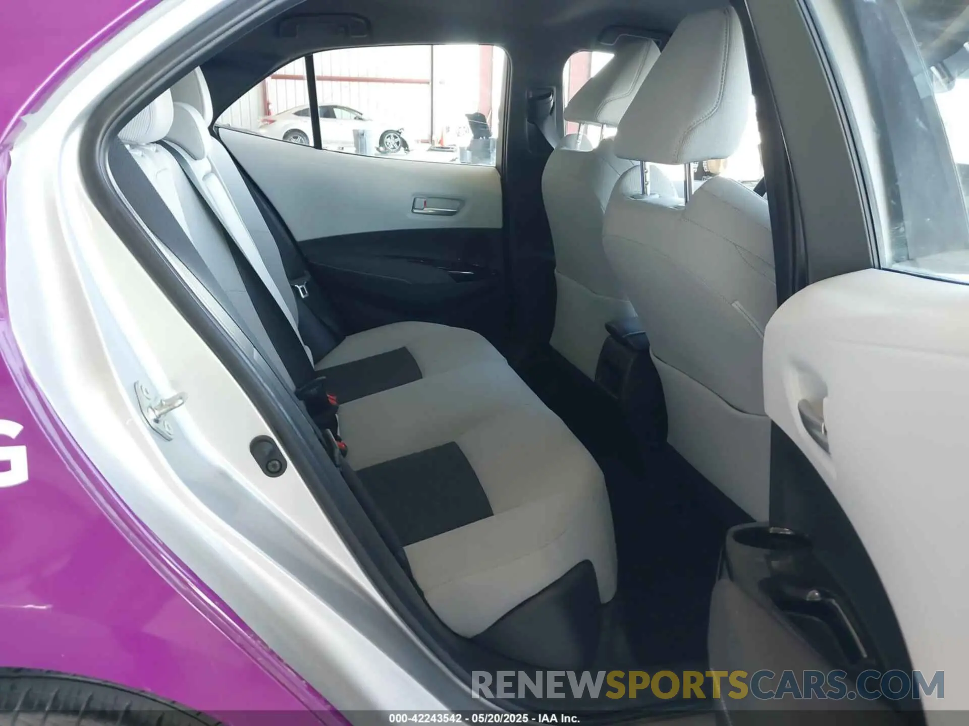 8 Photograph of a damaged car JTND4MBE4N3176704 TOYOTA COROLLA 2022