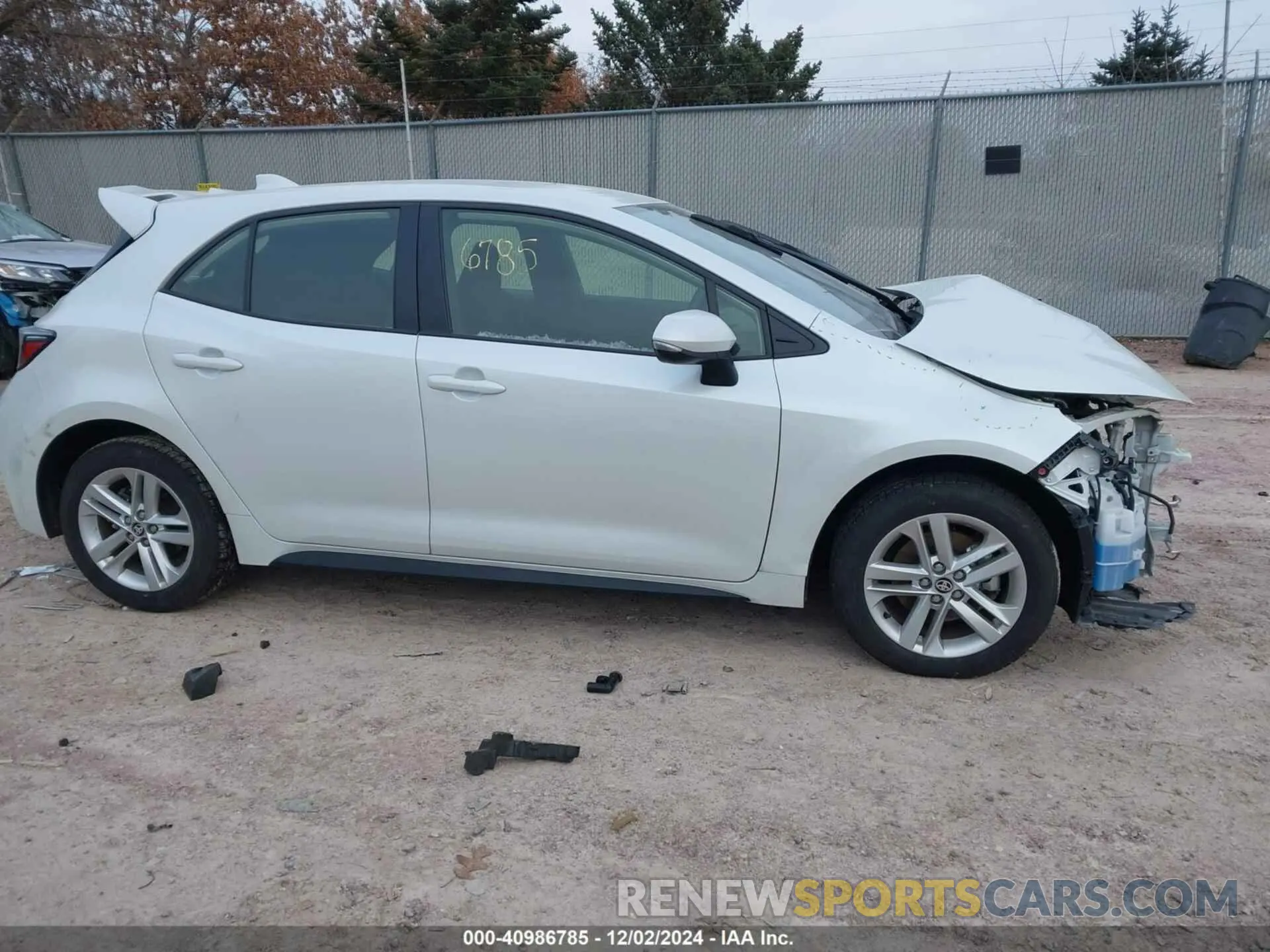 14 Photograph of a damaged car JTND4MBE6N3153098 TOYOTA COROLLA 2022