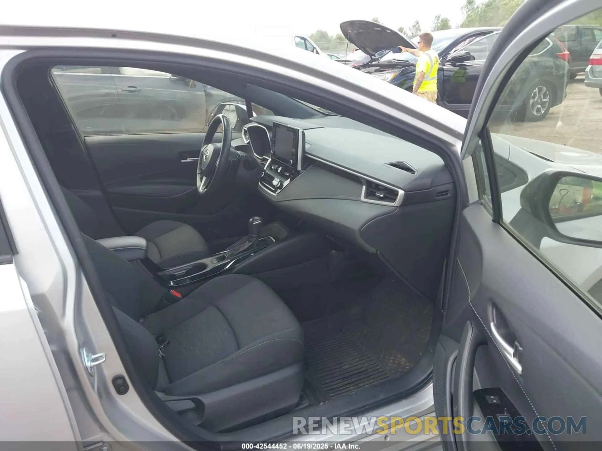 5 Photograph of a damaged car JTND4MBE6N3179023 TOYOTA COROLLA 2022