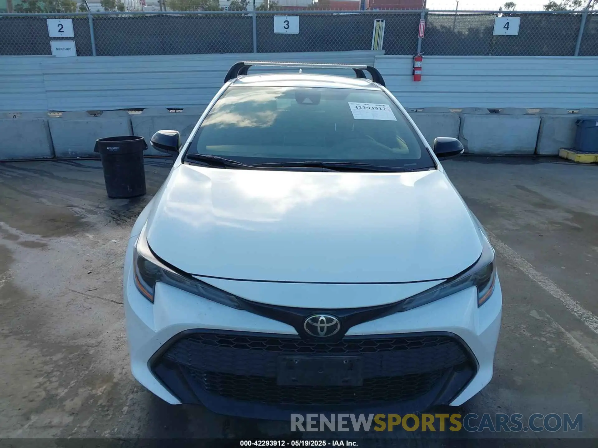 12 Photograph of a damaged car JTND4MBE6N3181838 TOYOTA COROLLA 2022