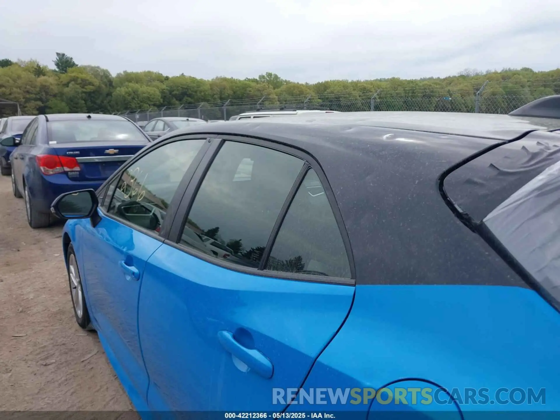 19 Photograph of a damaged car JTND4MBE7N3175255 TOYOTA COROLLA 2022