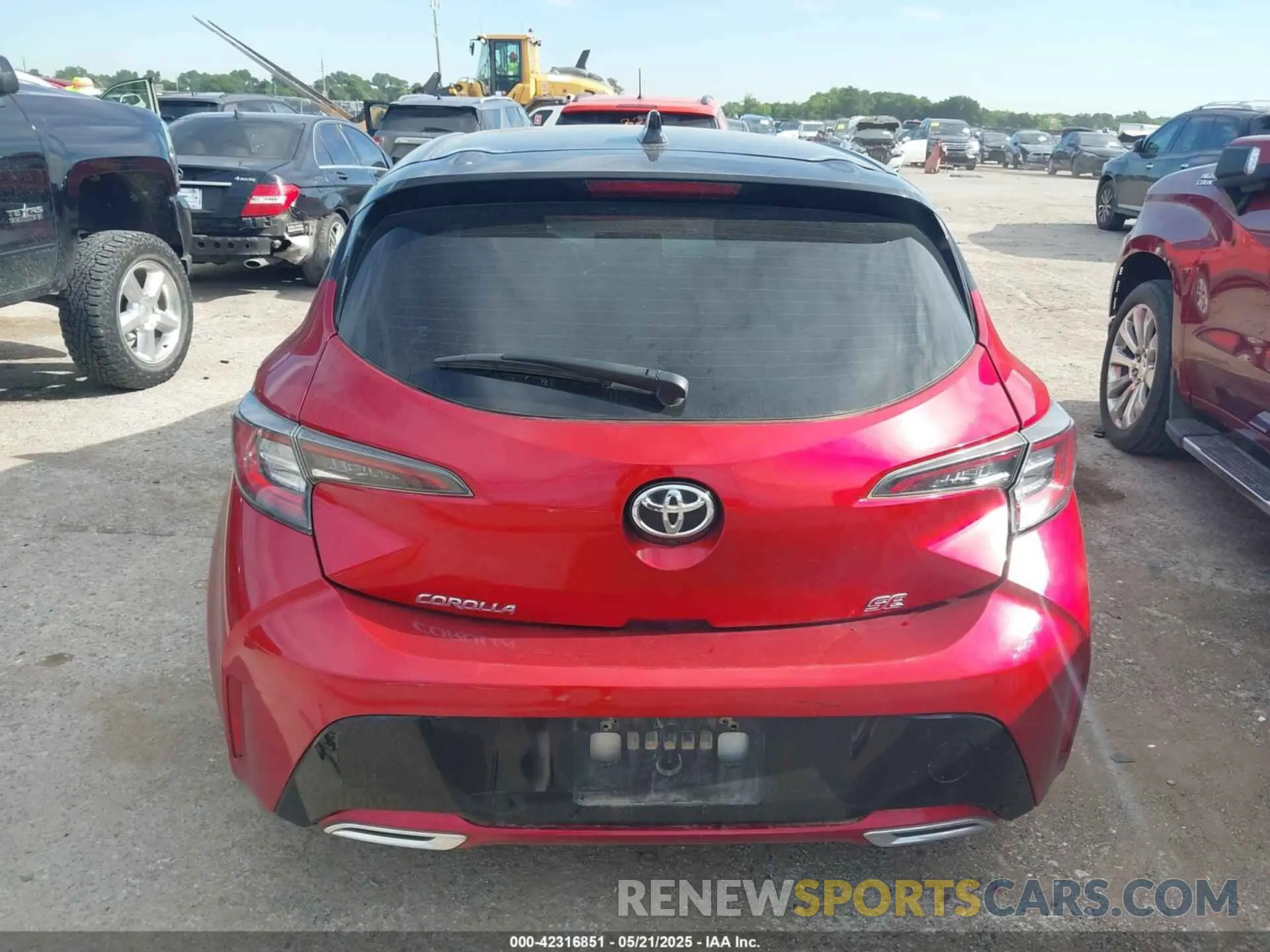 16 Photograph of a damaged car JTND4MBE8N3187270 TOYOTA COROLLA 2022