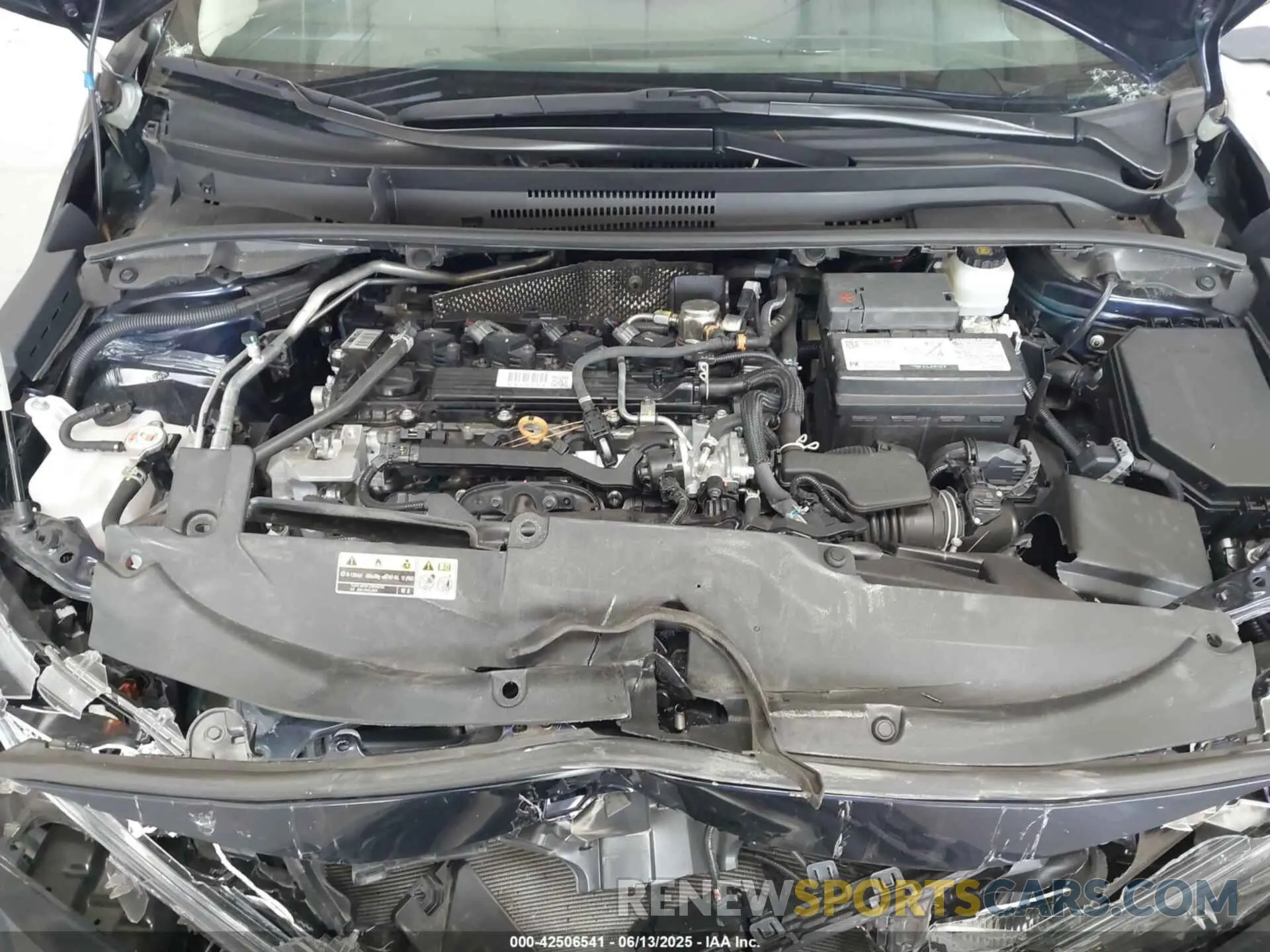 10 Photograph of a damaged car 5YFB4MDE0PP038175 TOYOTA COROLLA 2023