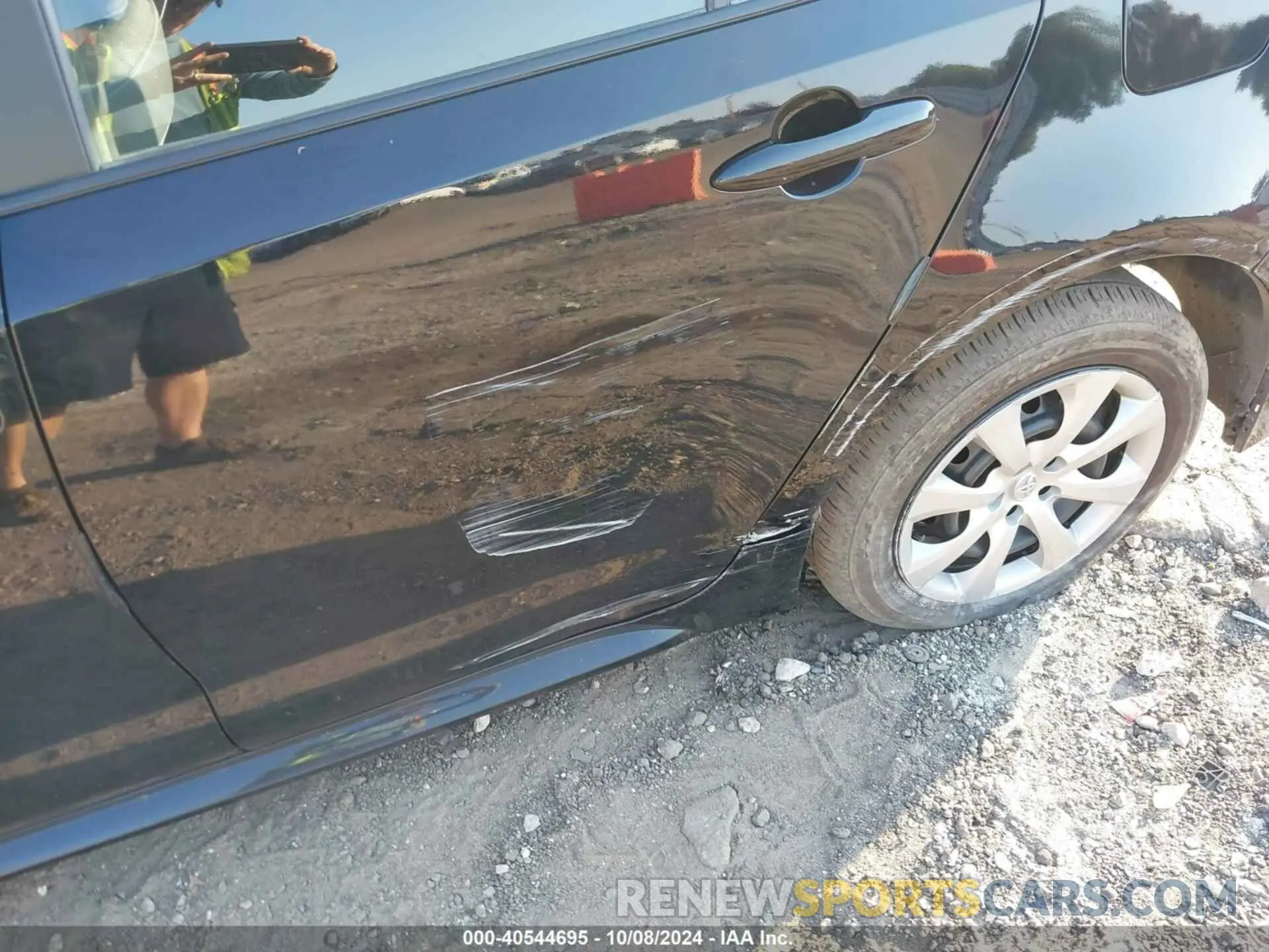 17 Photograph of a damaged car 5YFB4MDE0PP041173 TOYOTA COROLLA 2023