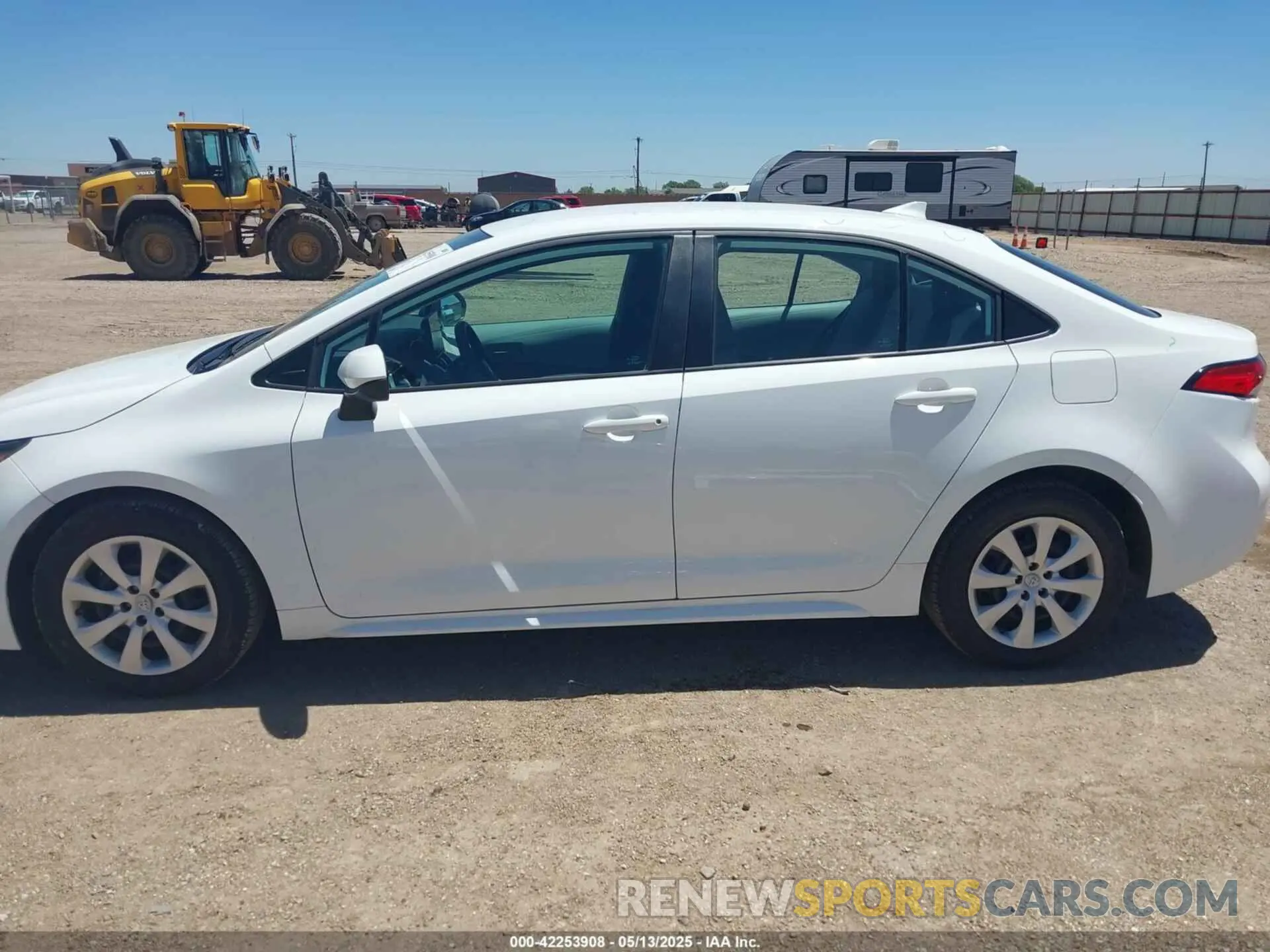14 Photograph of a damaged car 5YFB4MDE1PP026245 TOYOTA COROLLA 2023