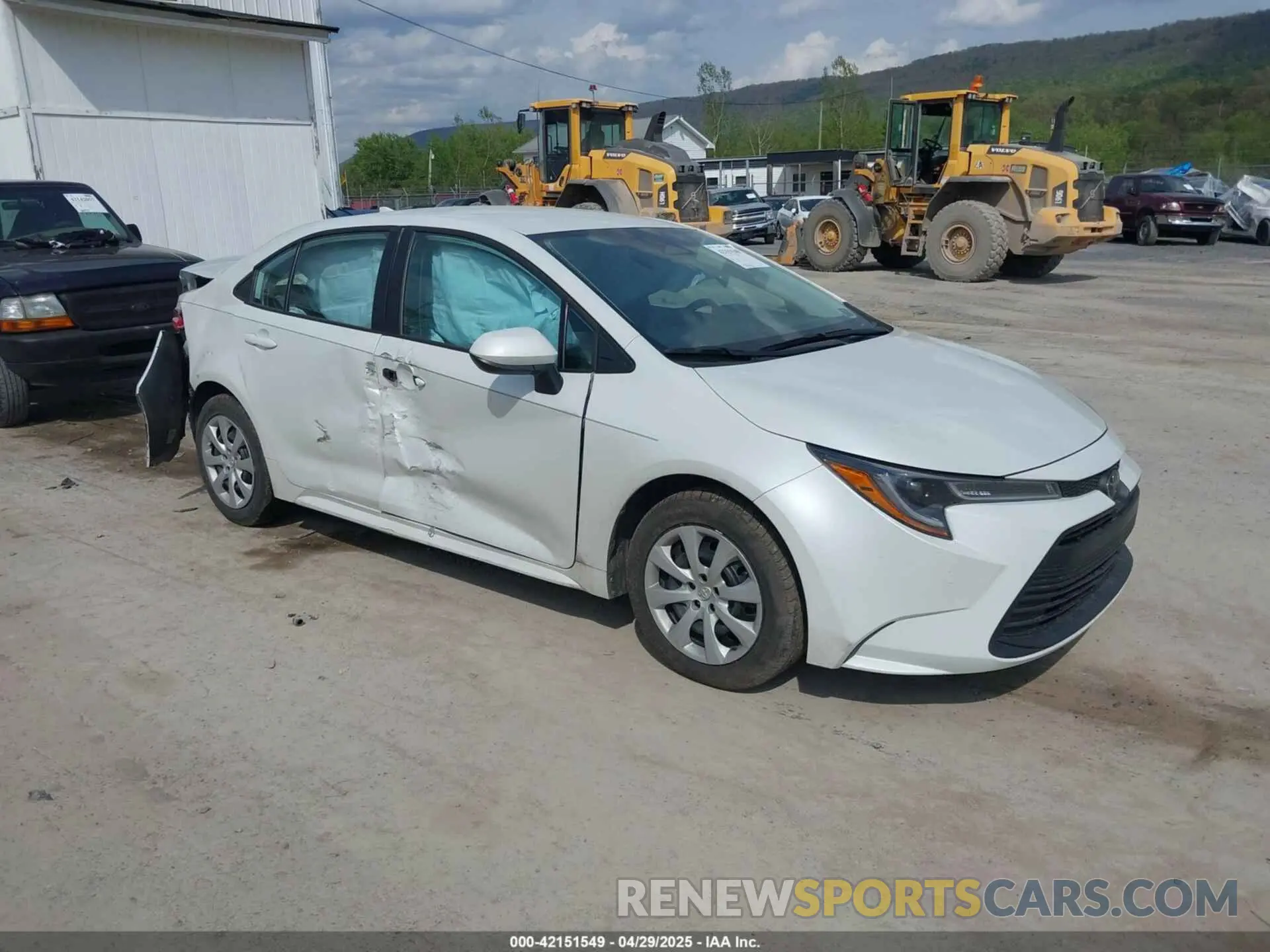 1 Photograph of a damaged car 5YFB4MDE1PP053736 TOYOTA COROLLA 2023