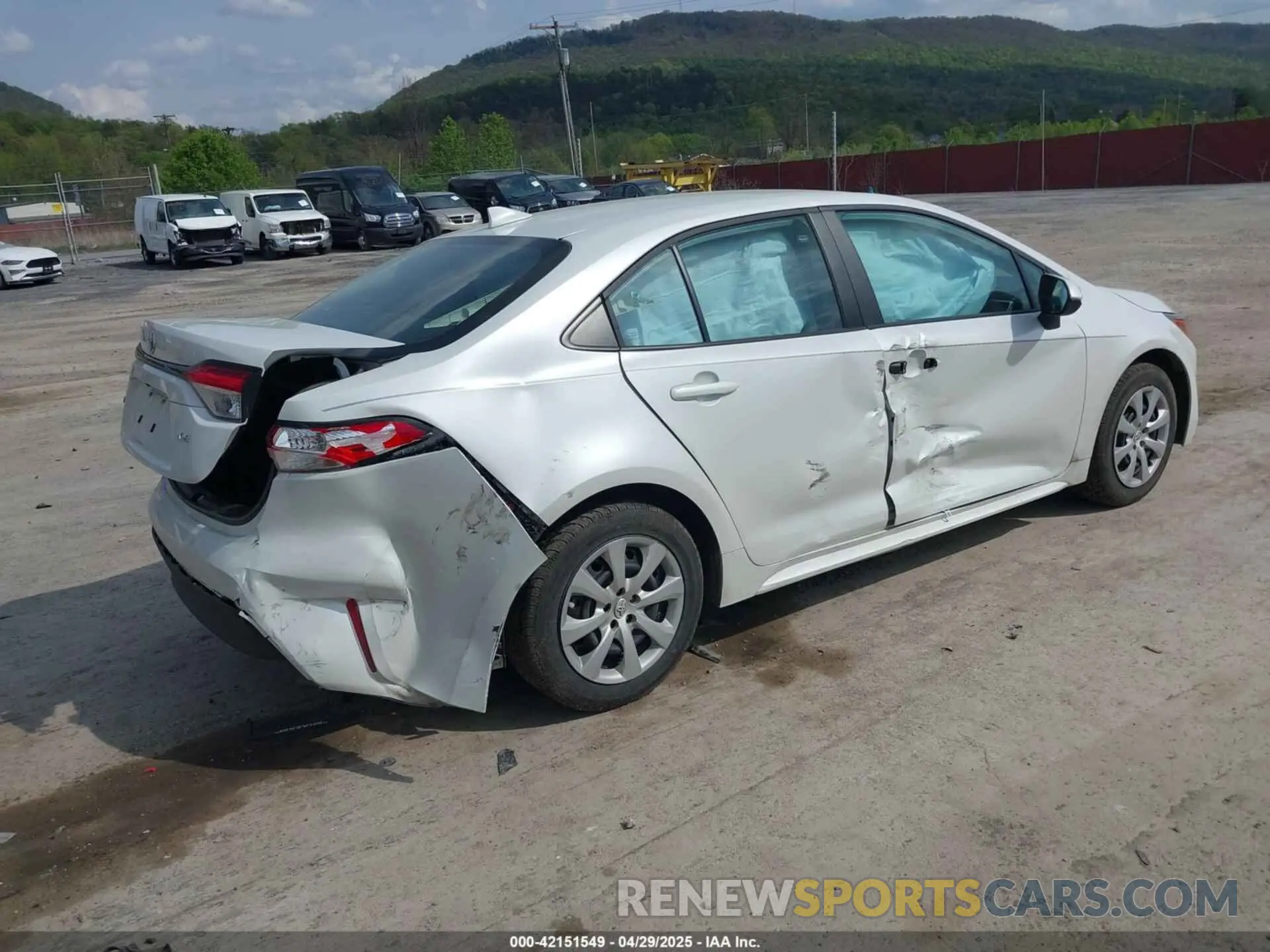 4 Photograph of a damaged car 5YFB4MDE1PP053736 TOYOTA COROLLA 2023