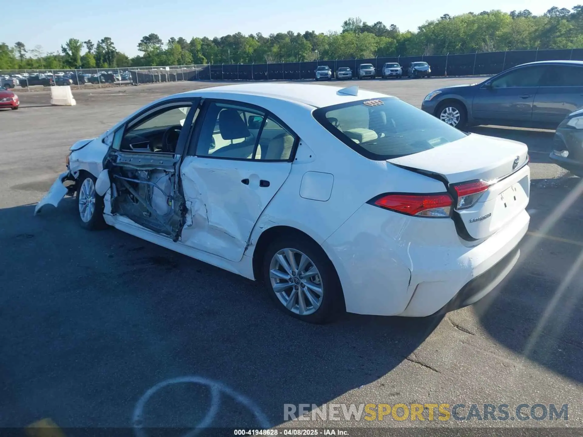 3 Photograph of a damaged car 5YFB4MDE1PP055082 TOYOTA COROLLA 2023