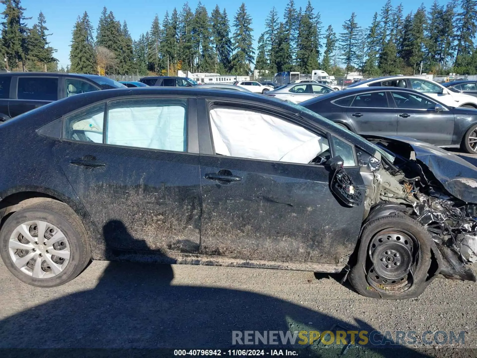 14 Photograph of a damaged car 5YFB4MDE1PP057365 TOYOTA COROLLA 2023