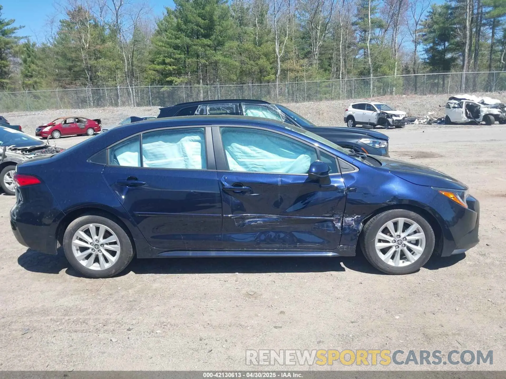 13 Photograph of a damaged car 5YFB4MDE1PP075655 TOYOTA COROLLA 2023