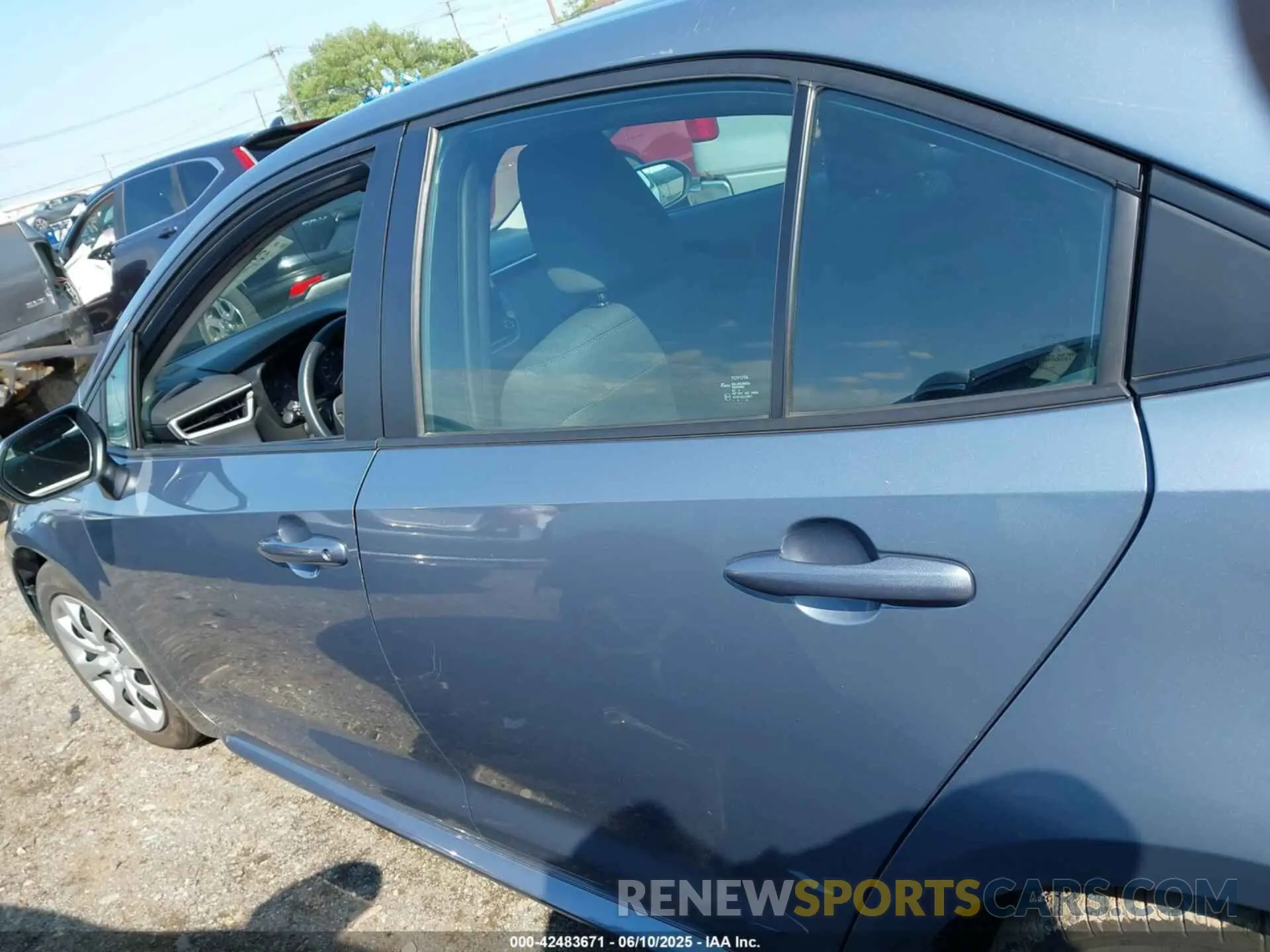 14 Photograph of a damaged car 5YFB4MDE2PP013777 TOYOTA COROLLA 2023