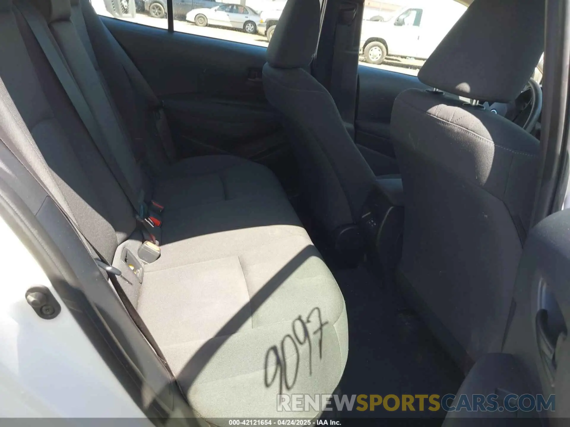 8 Photograph of a damaged car 5YFB4MDE2PP021765 TOYOTA COROLLA 2023