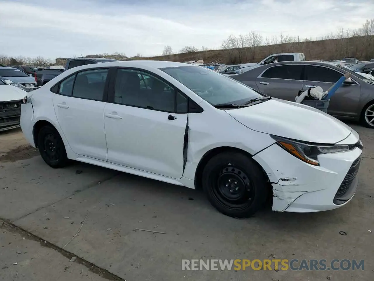 4 Photograph of a damaged car 5YFB4MDE2PP034998 TOYOTA COROLLA 2023