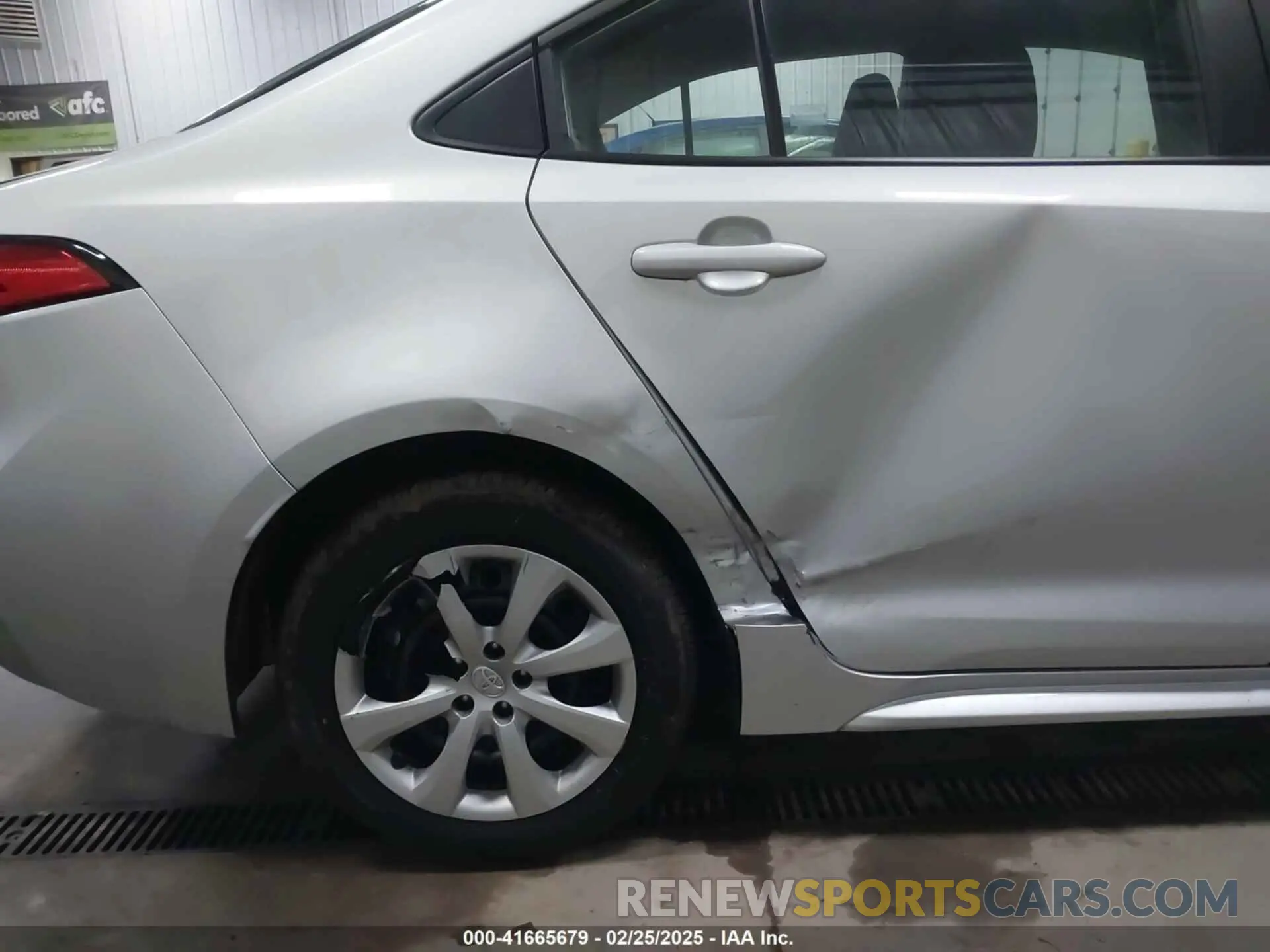 6 Photograph of a damaged car 5YFB4MDE2PP035522 TOYOTA COROLLA 2023